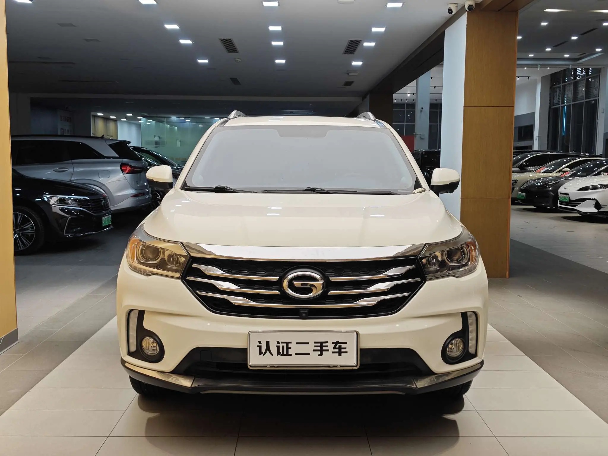 GAC Trumpchi GS4  из Китая