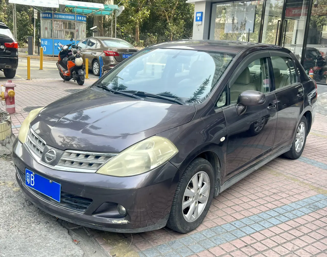 Nissan Tiida