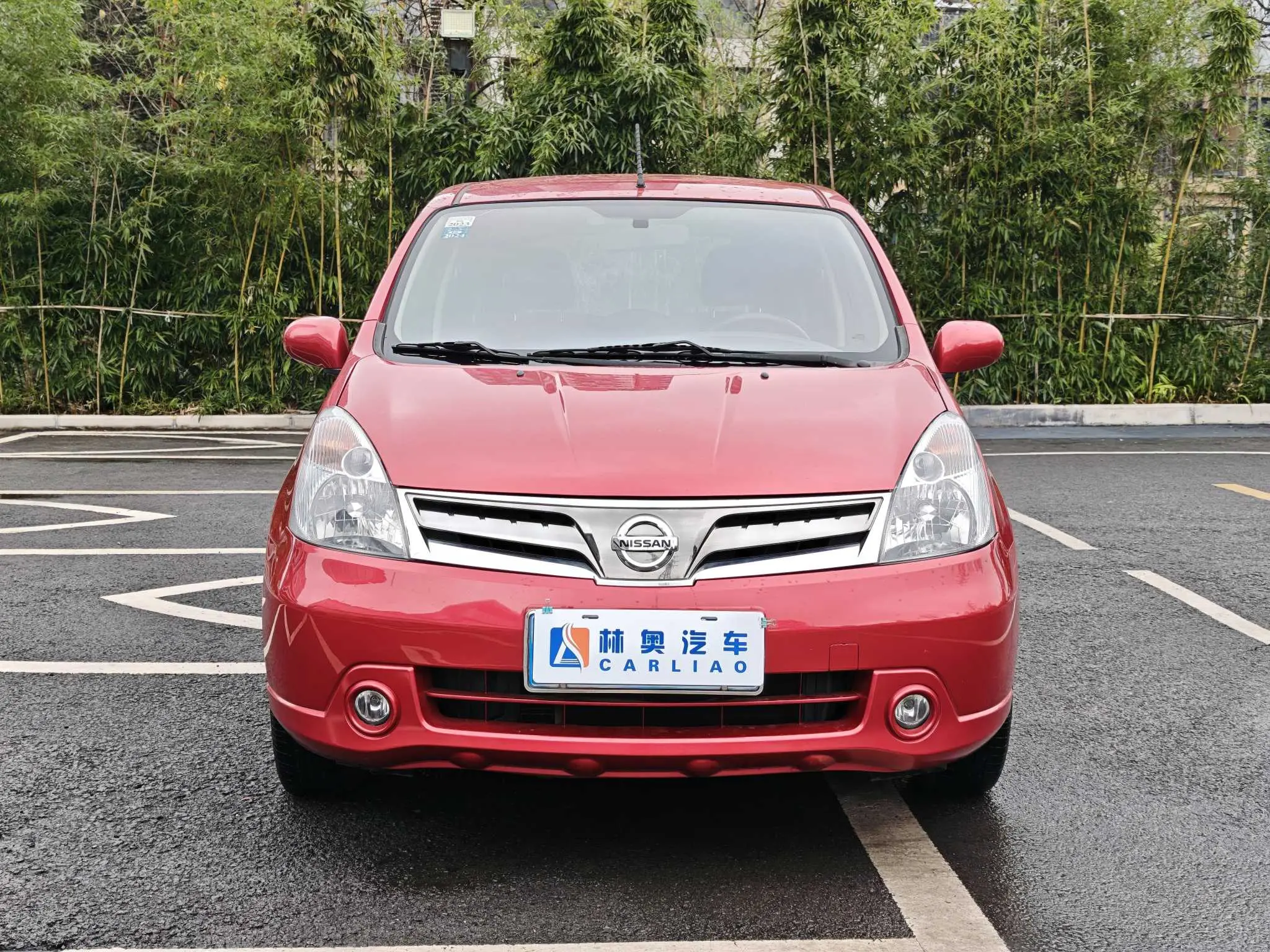 Nissan Li Wei  из Китая