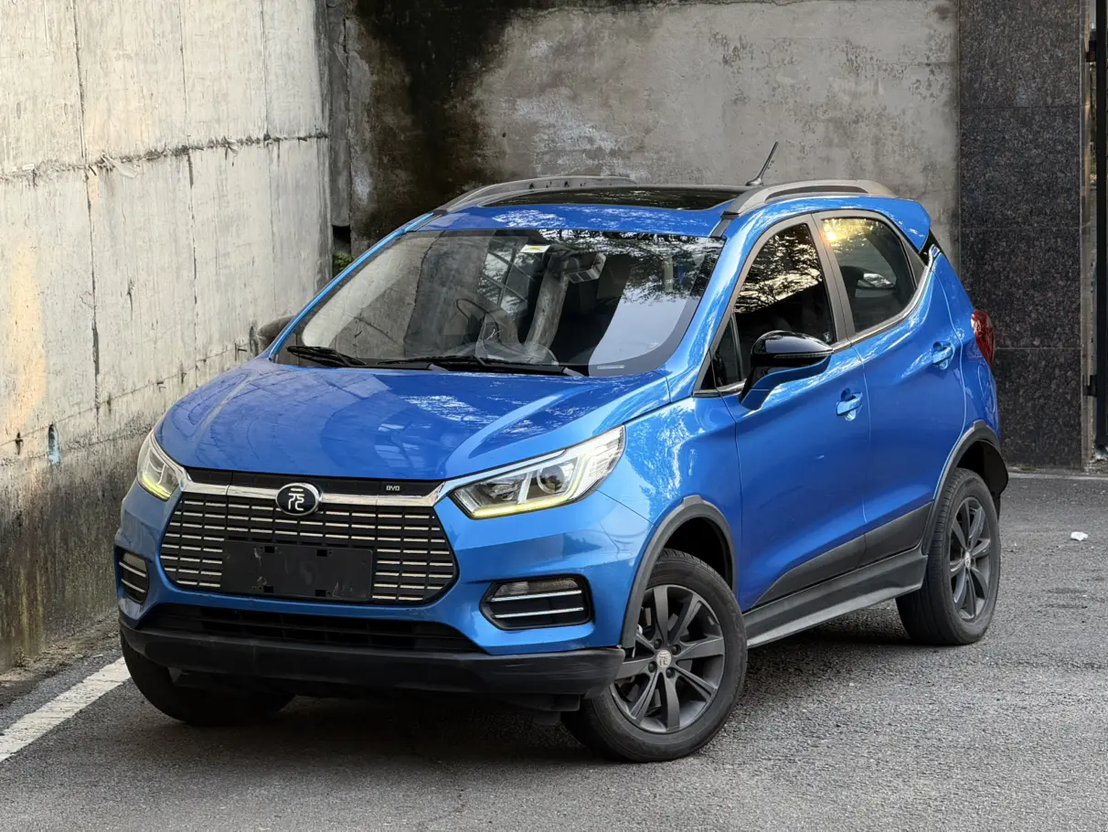 BYD Yuan EV  из Китая