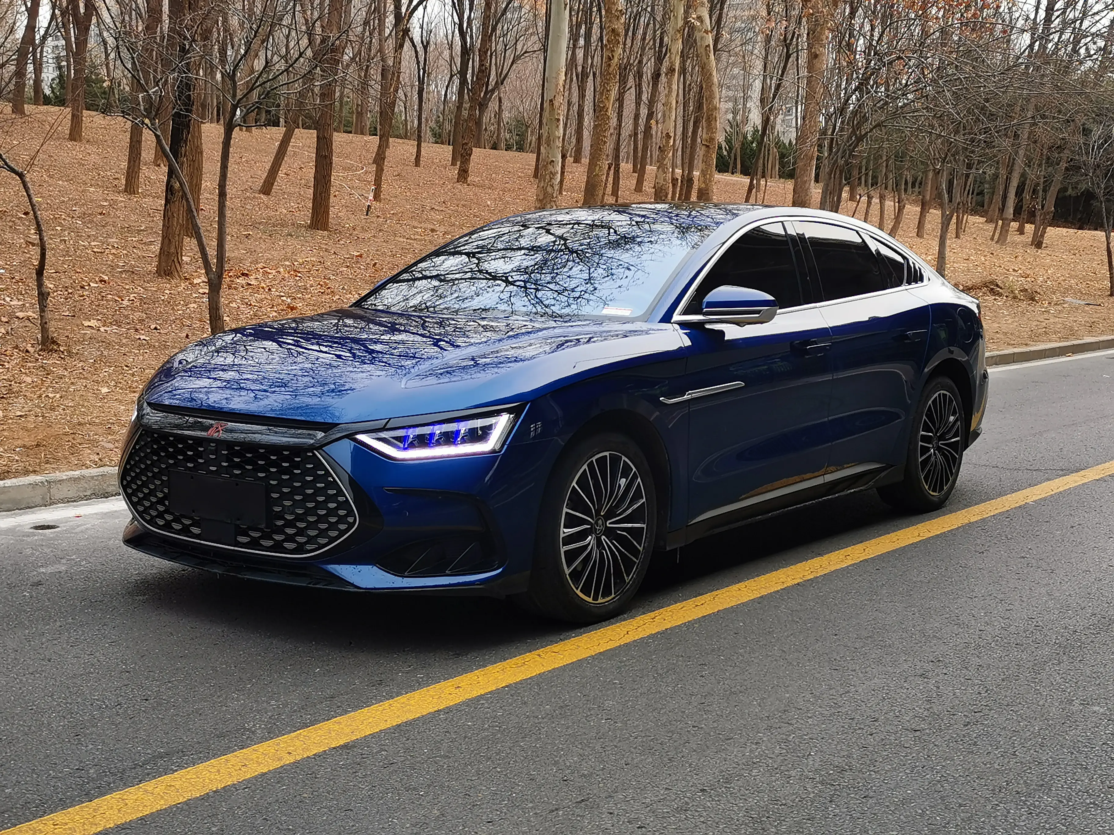 BYD HAN DM  из Китая