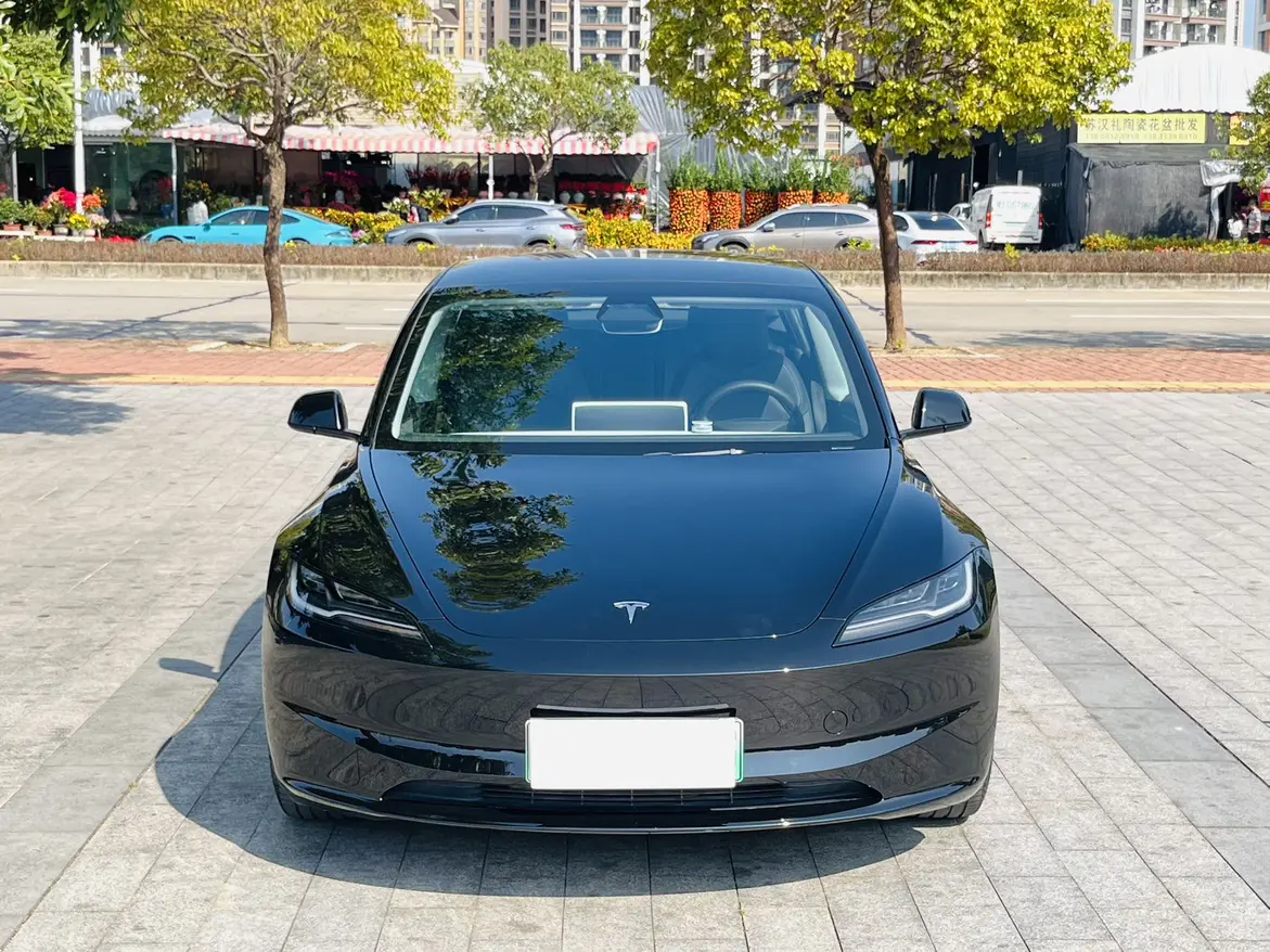 Tesla Model 3  из Китая