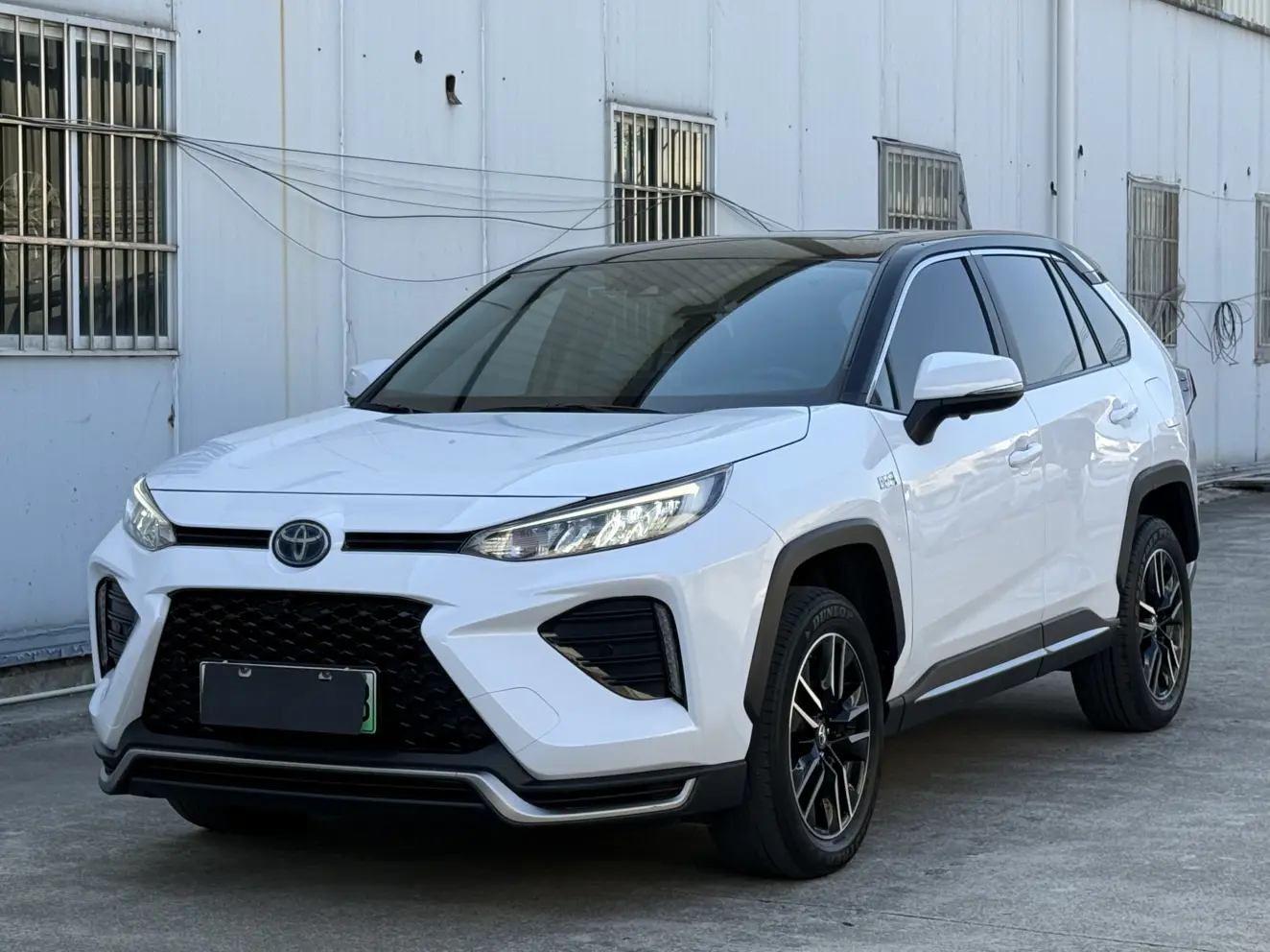 Toyota Wildlander PHEV  из Китая