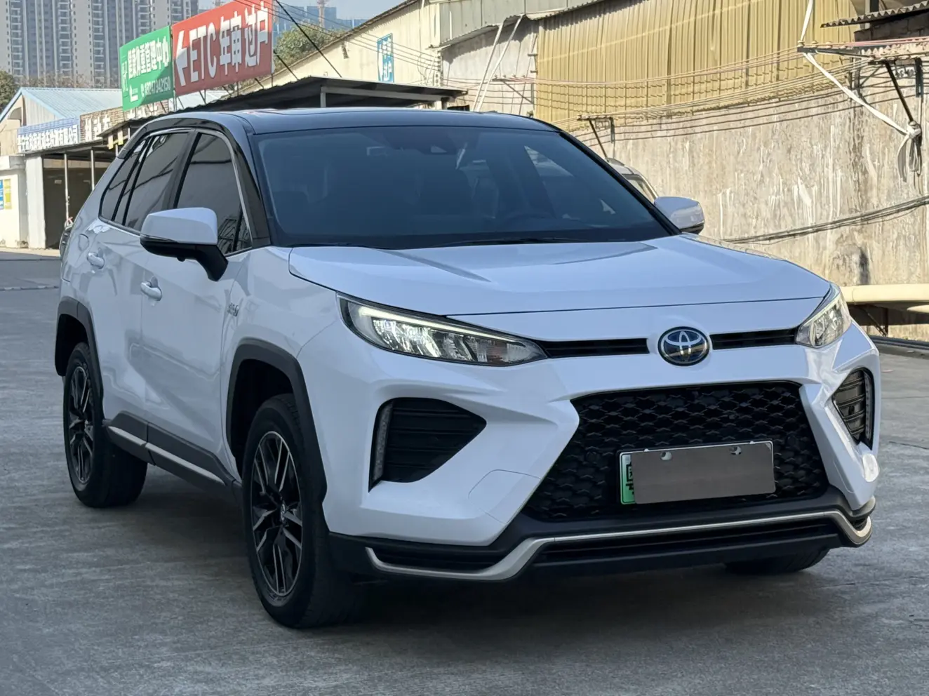 Toyota Wildlander PHEV  из Китая