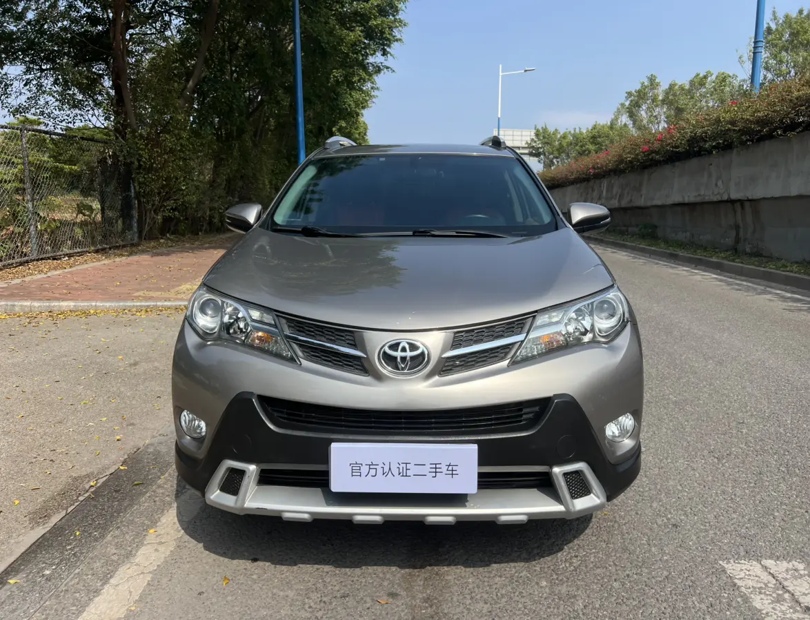 Toyota RAV4  из Китая