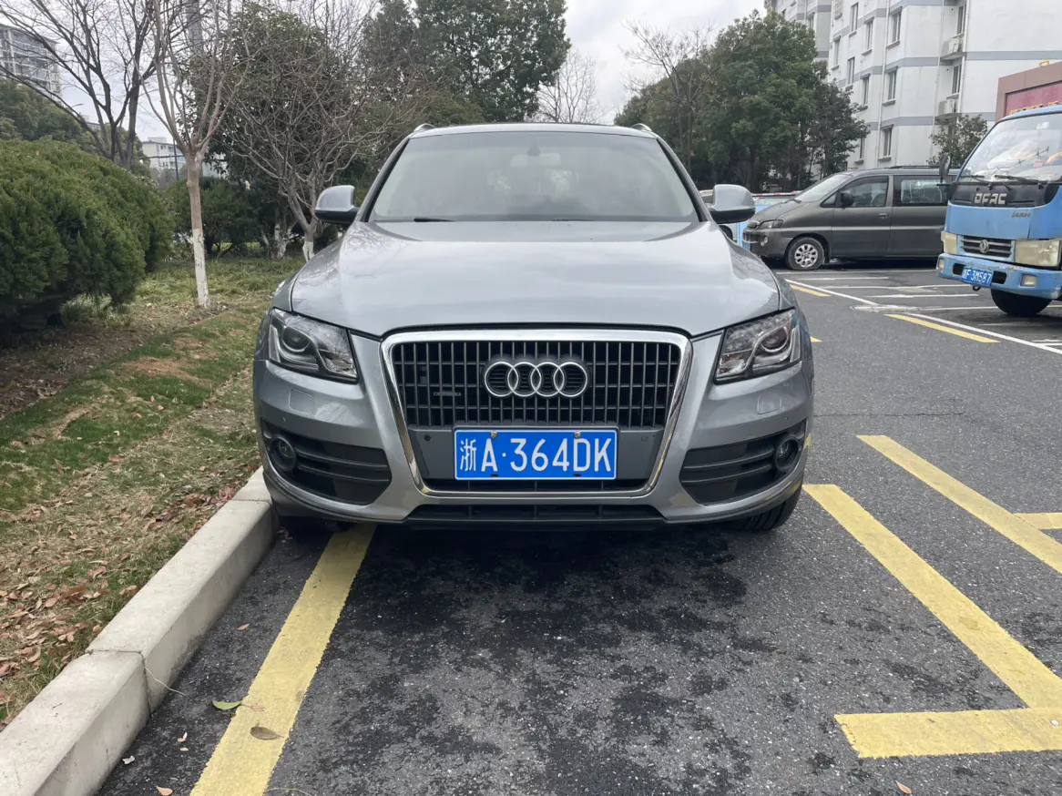 Audi Q5  из Китая