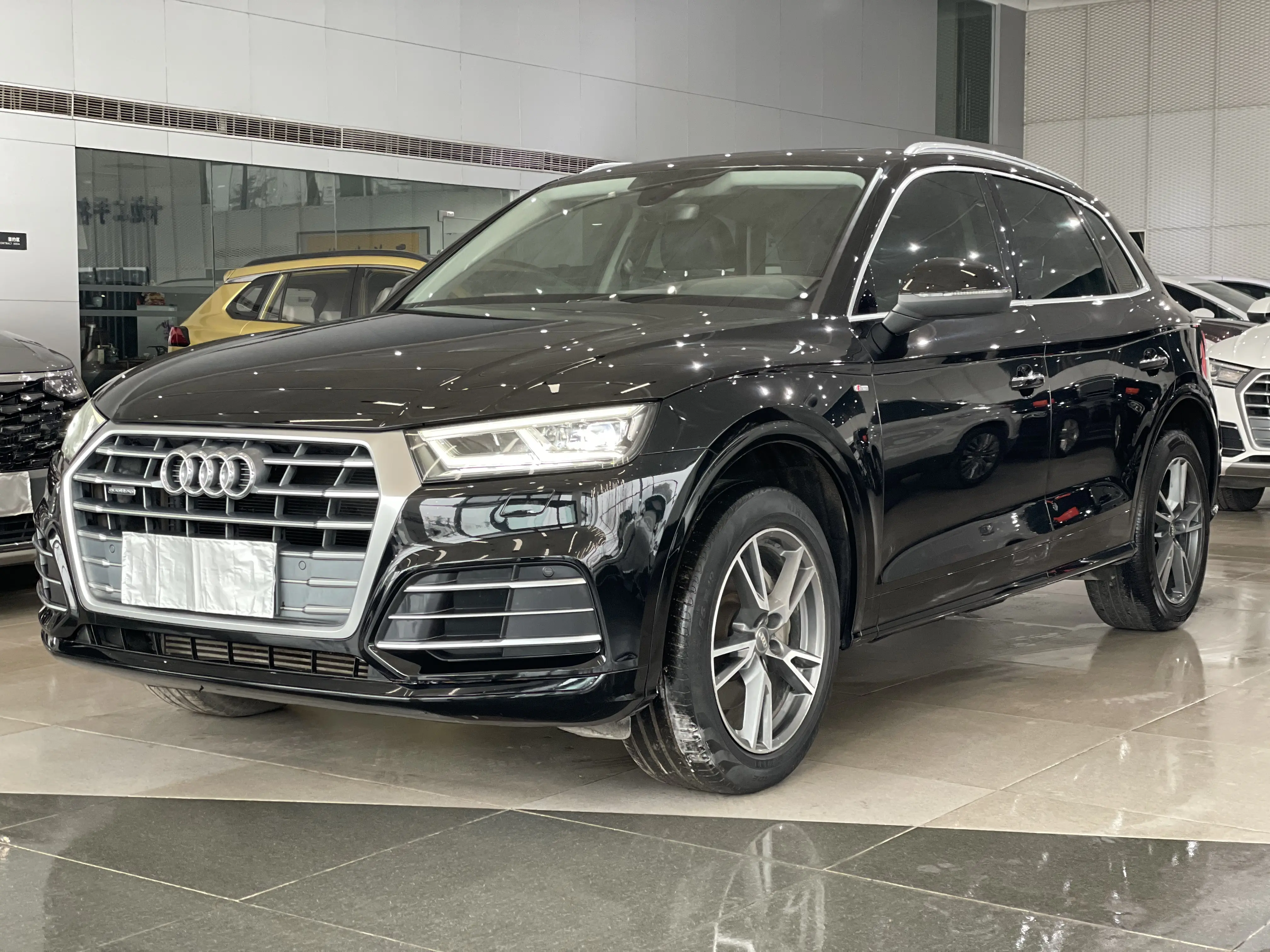 Audi Q5L  из Китая