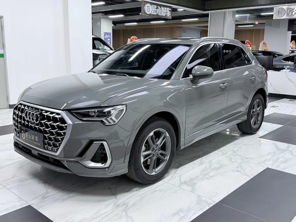 Audi Q3  из Китая