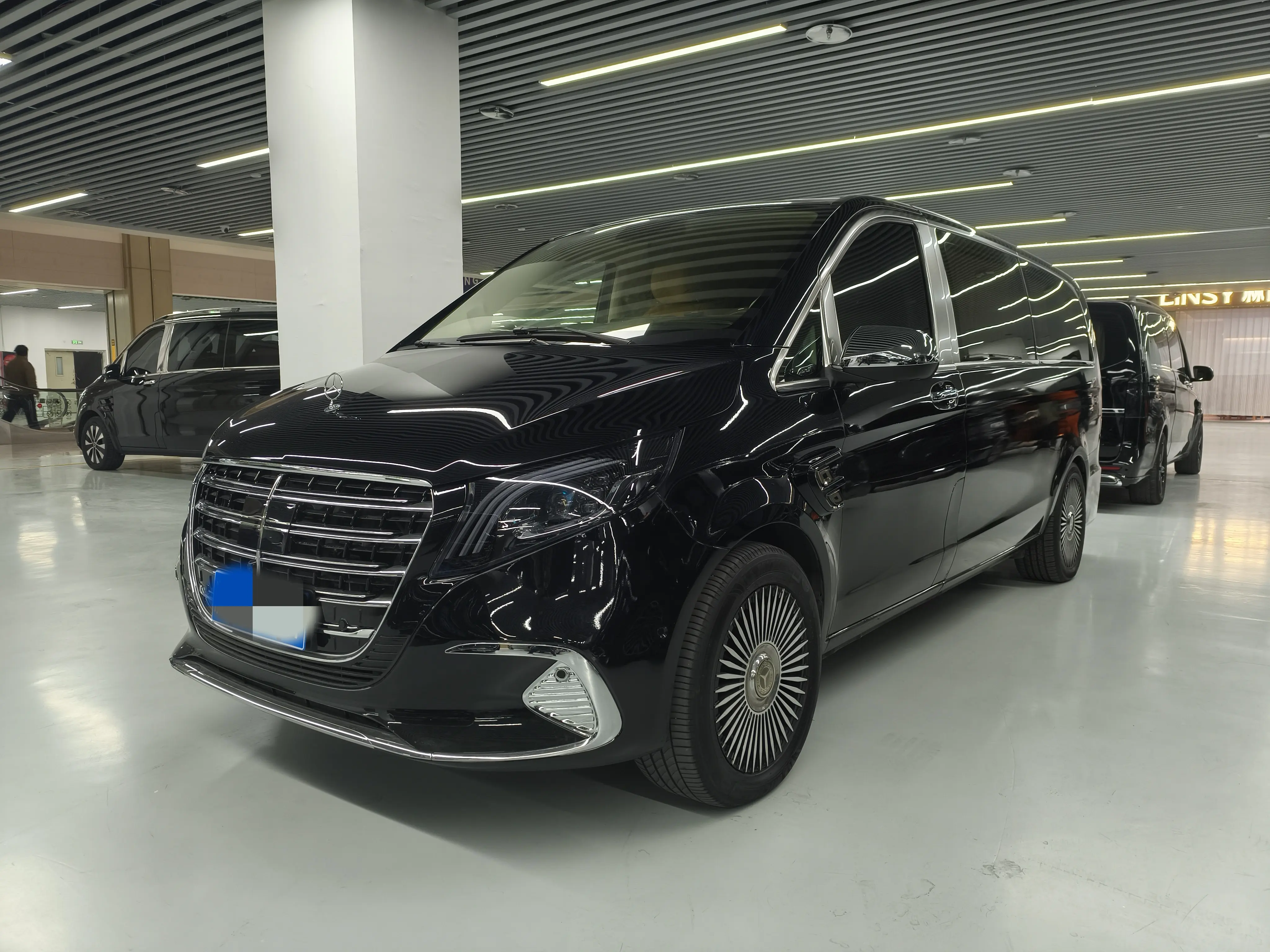 Mercedes-Benz Vito  из Китая