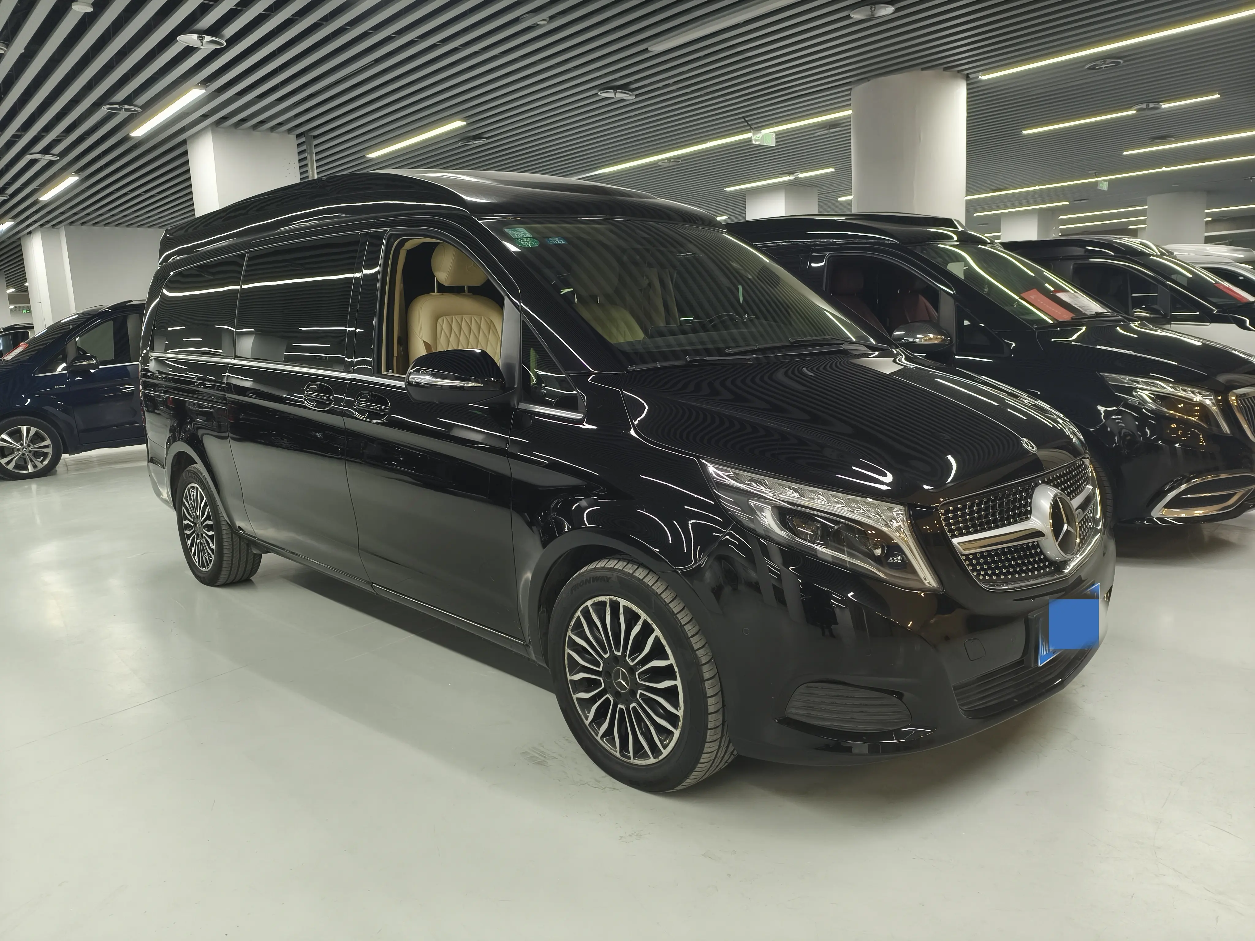 Mercedes-Benz Mercedes Benz V Class  из Китая