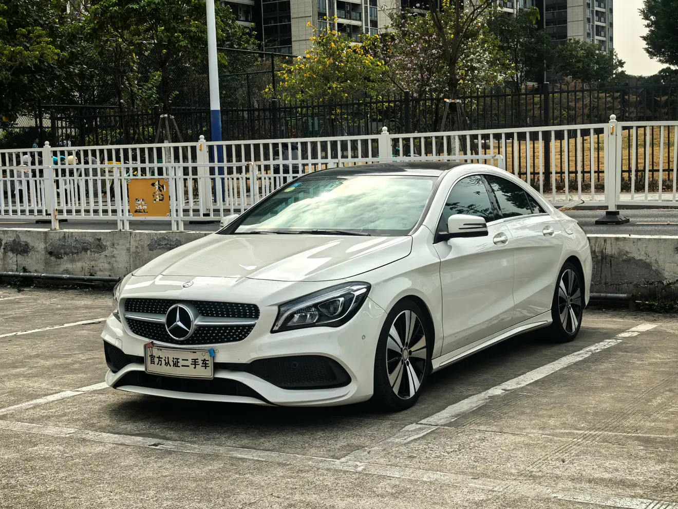 Mercedes-Benz CLA (Imported)  из Китая