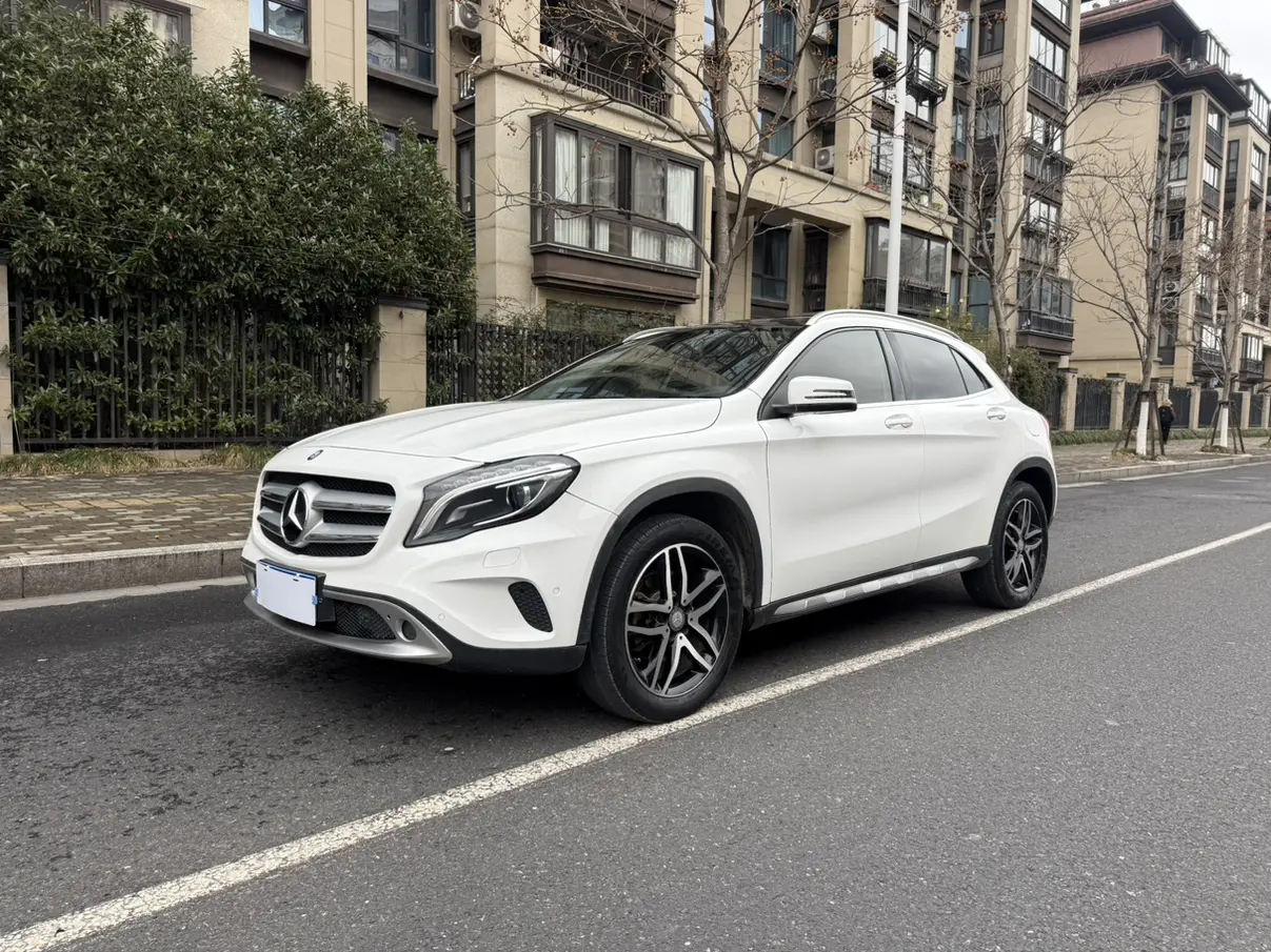 Mercedes-Benz GLA  из Китая