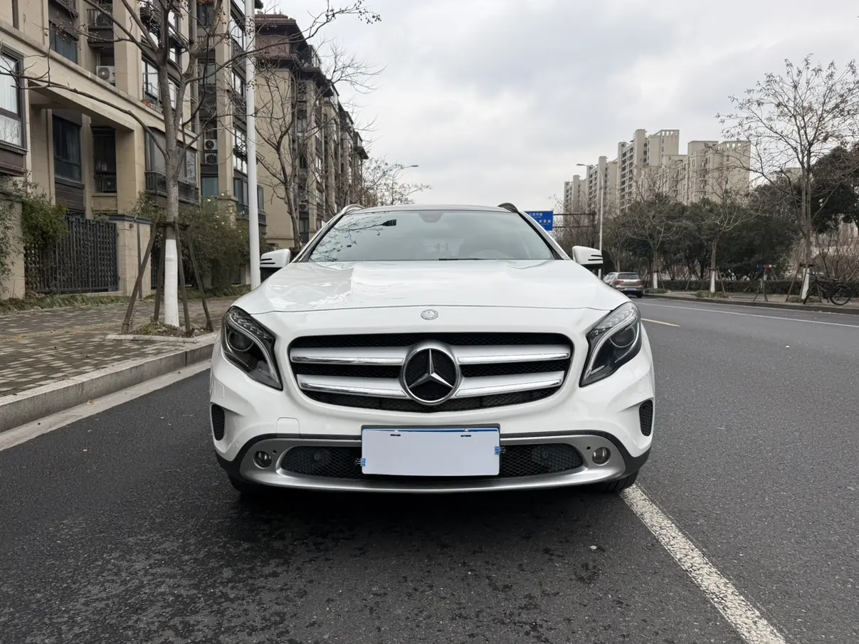 Mercedes-Benz GLA  из Китая