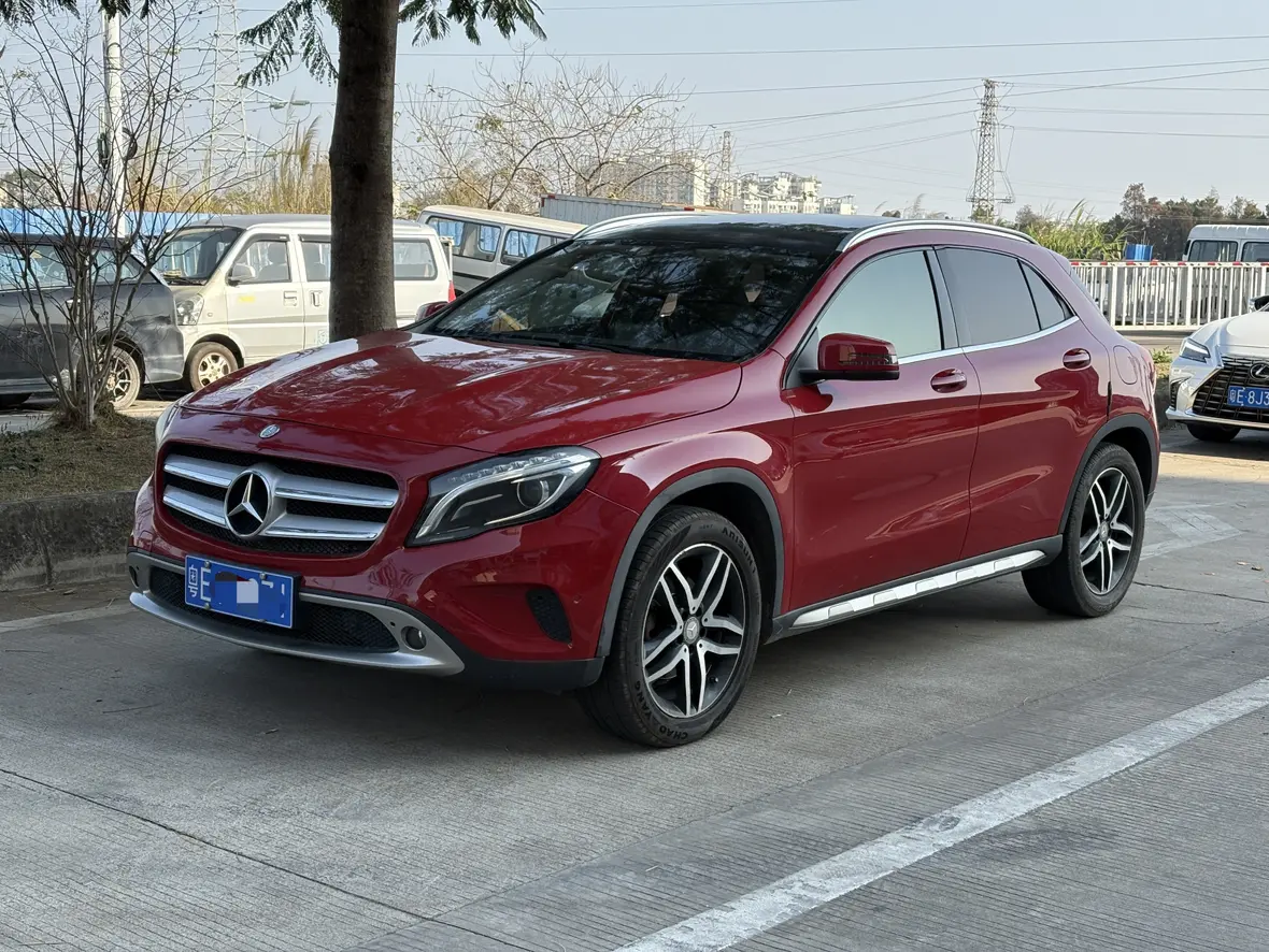 Mercedes-Benz GLA  из Китая