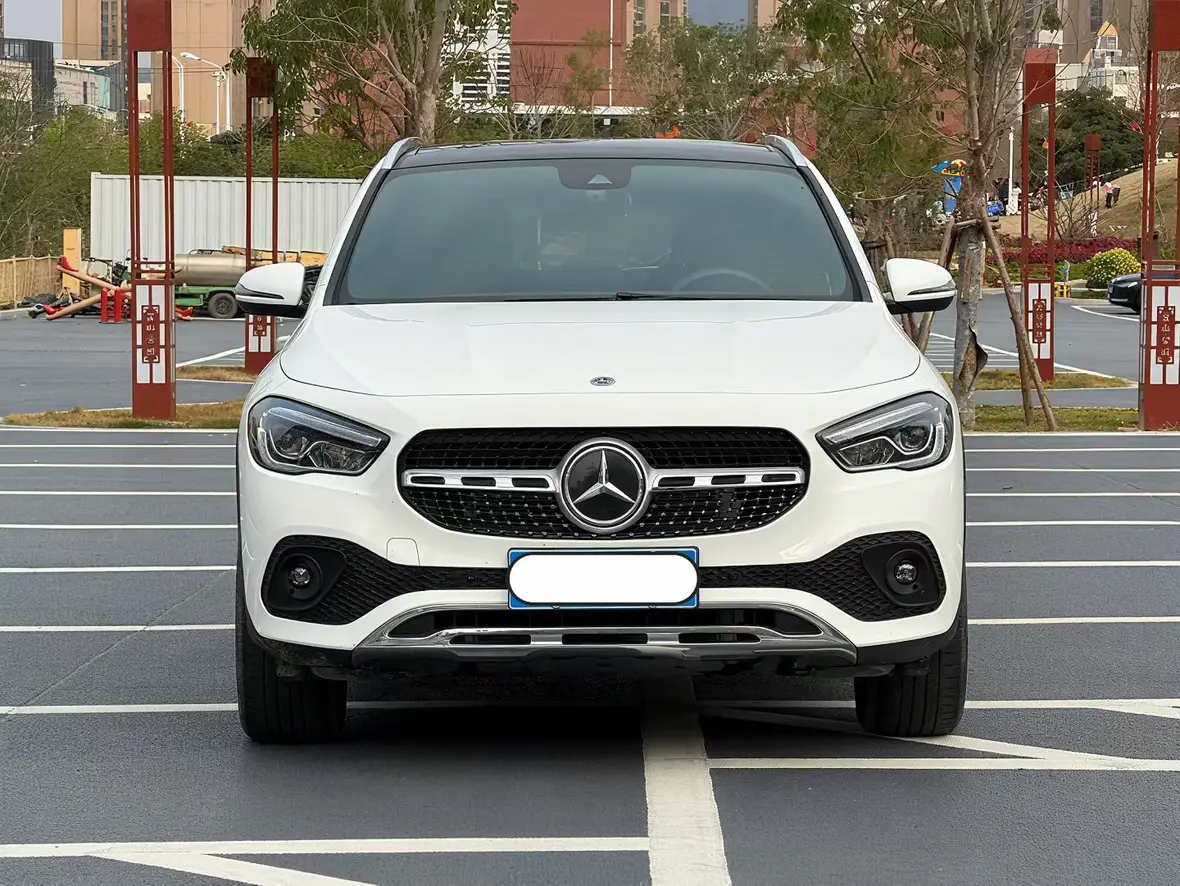 Mercedes-Benz GLA  из Китая