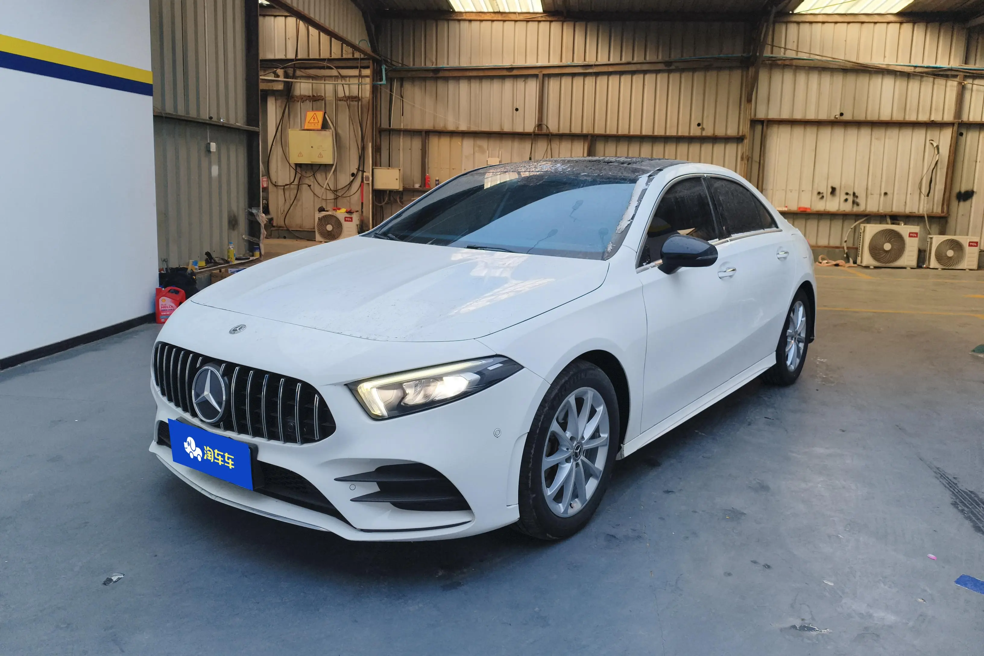 Mercedes-Benz Mercedes Benz A Class  из Китая