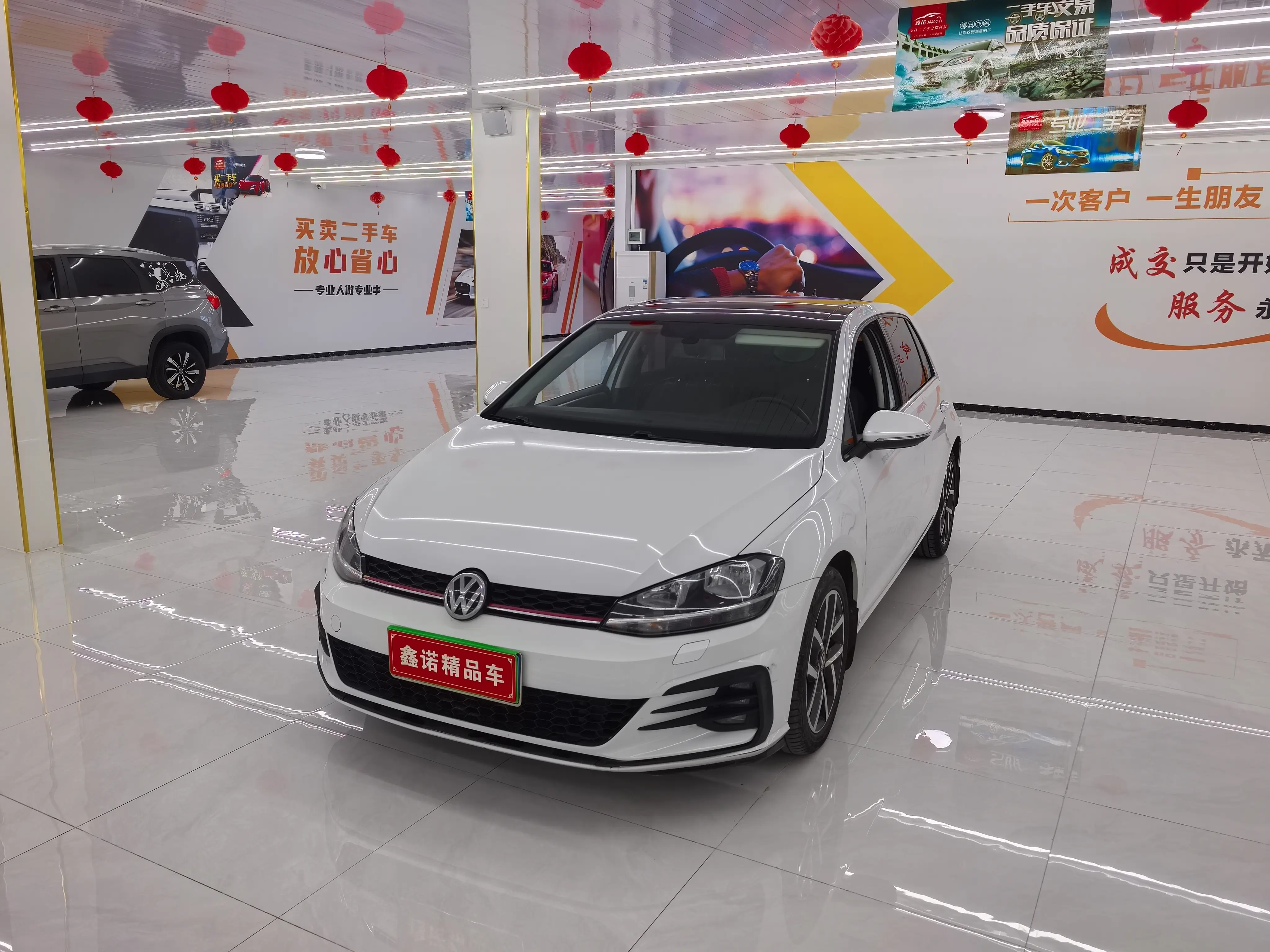 Volkswagen Golf  из Китая