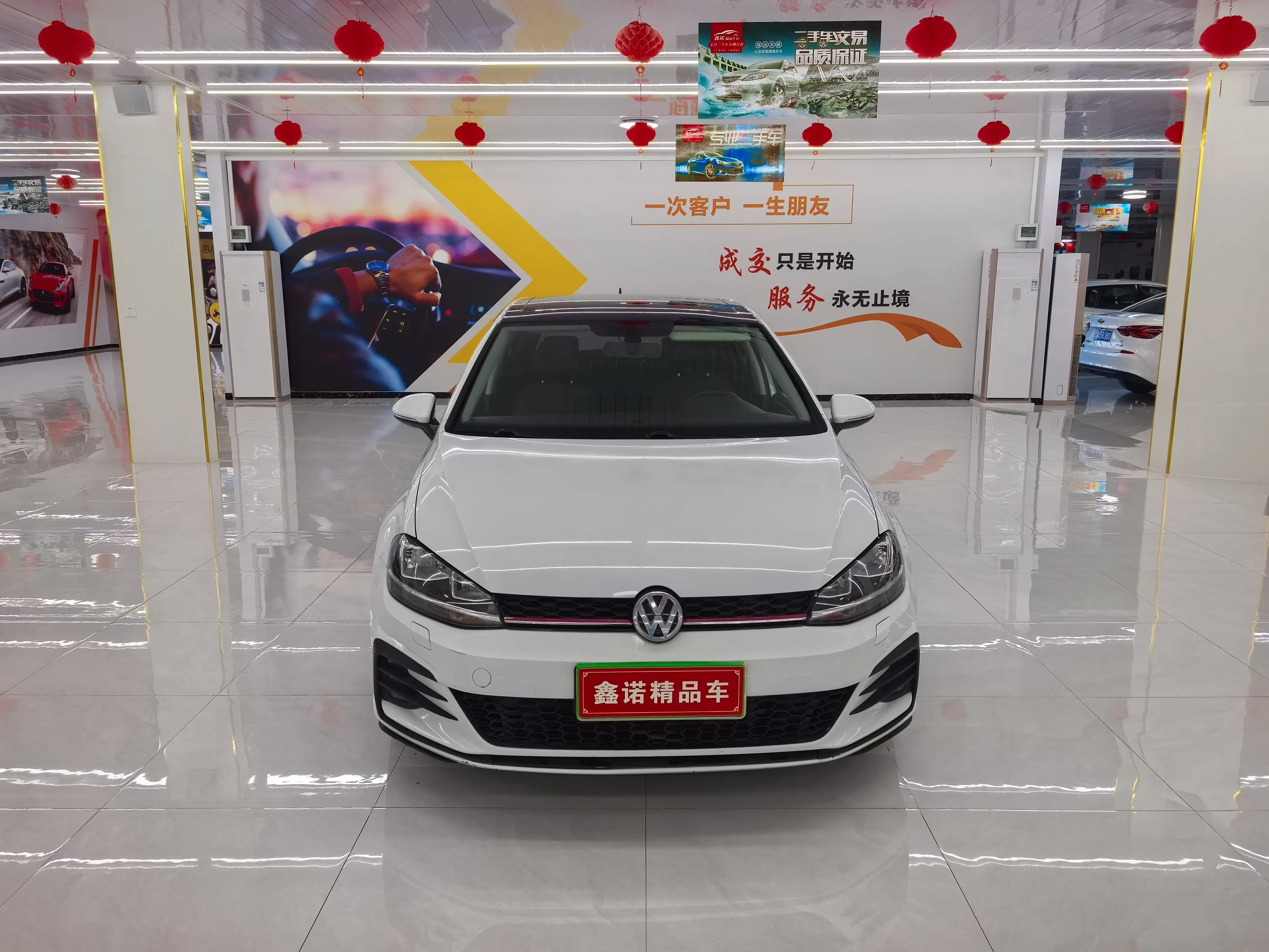 Volkswagen Golf  из Китая