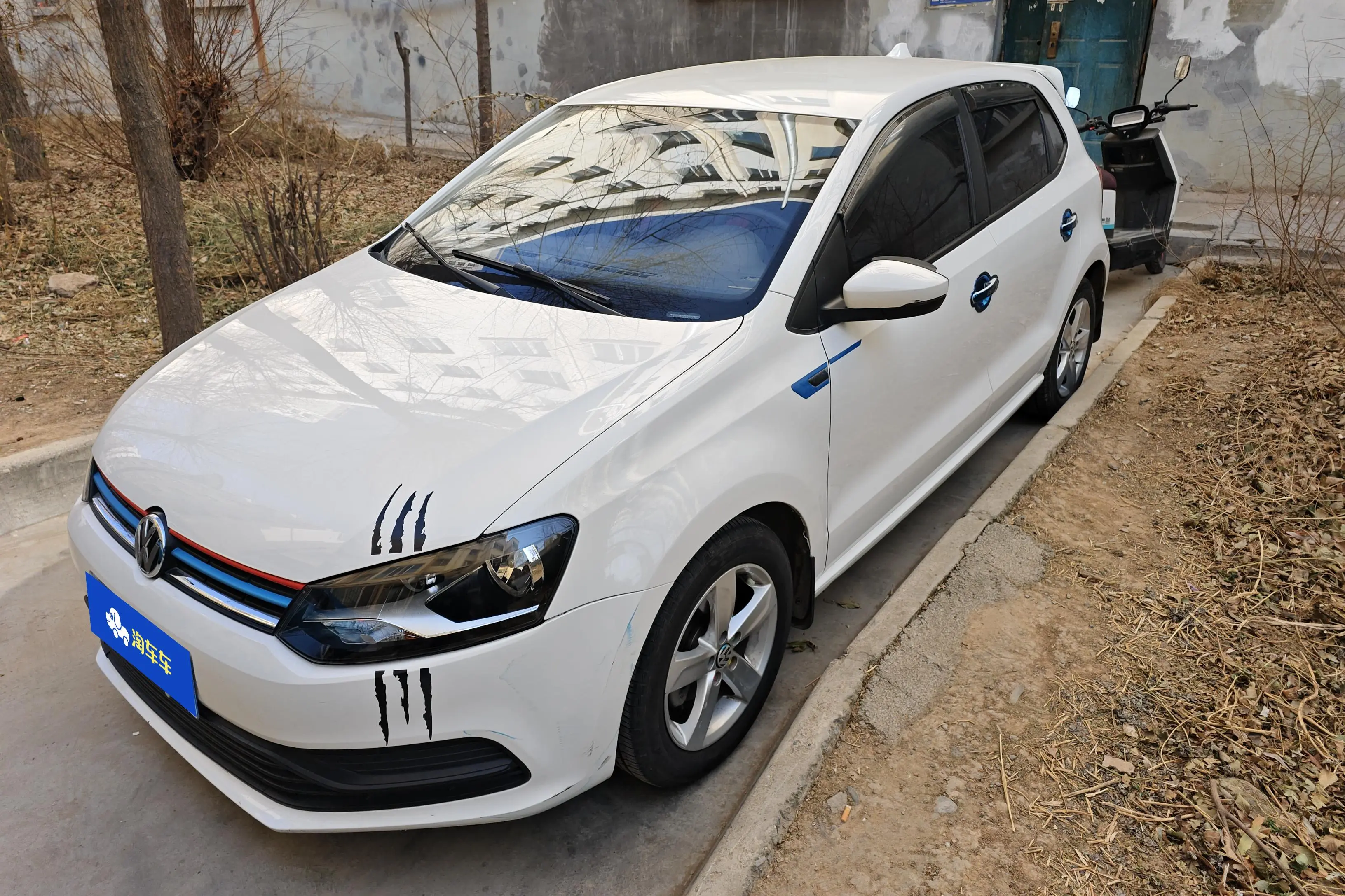 Volkswagen Polo  из Китая