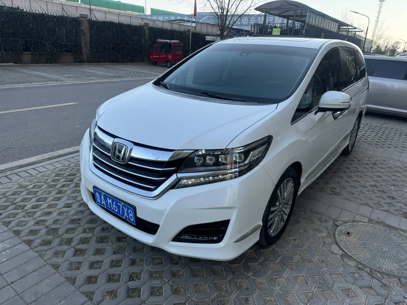 Honda Elysion (Alison)  из Китая