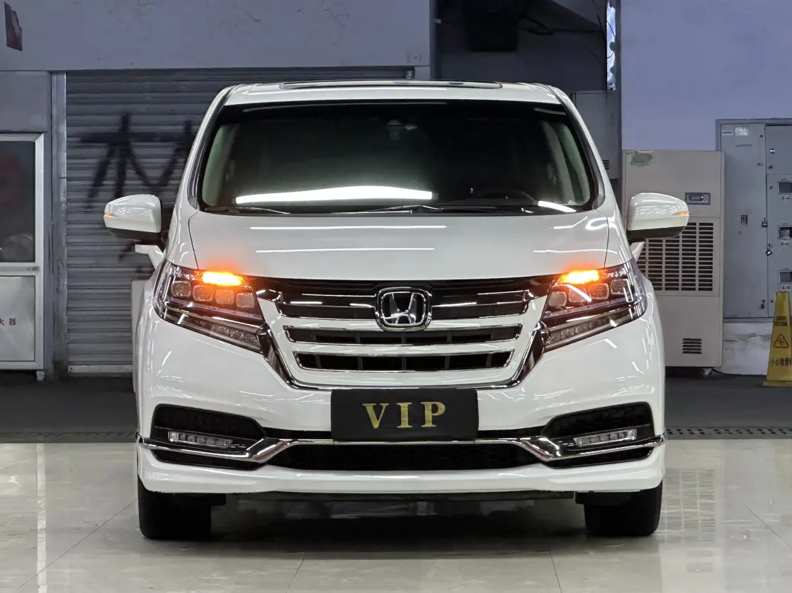 Honda Elysion (Alison)  из Китая