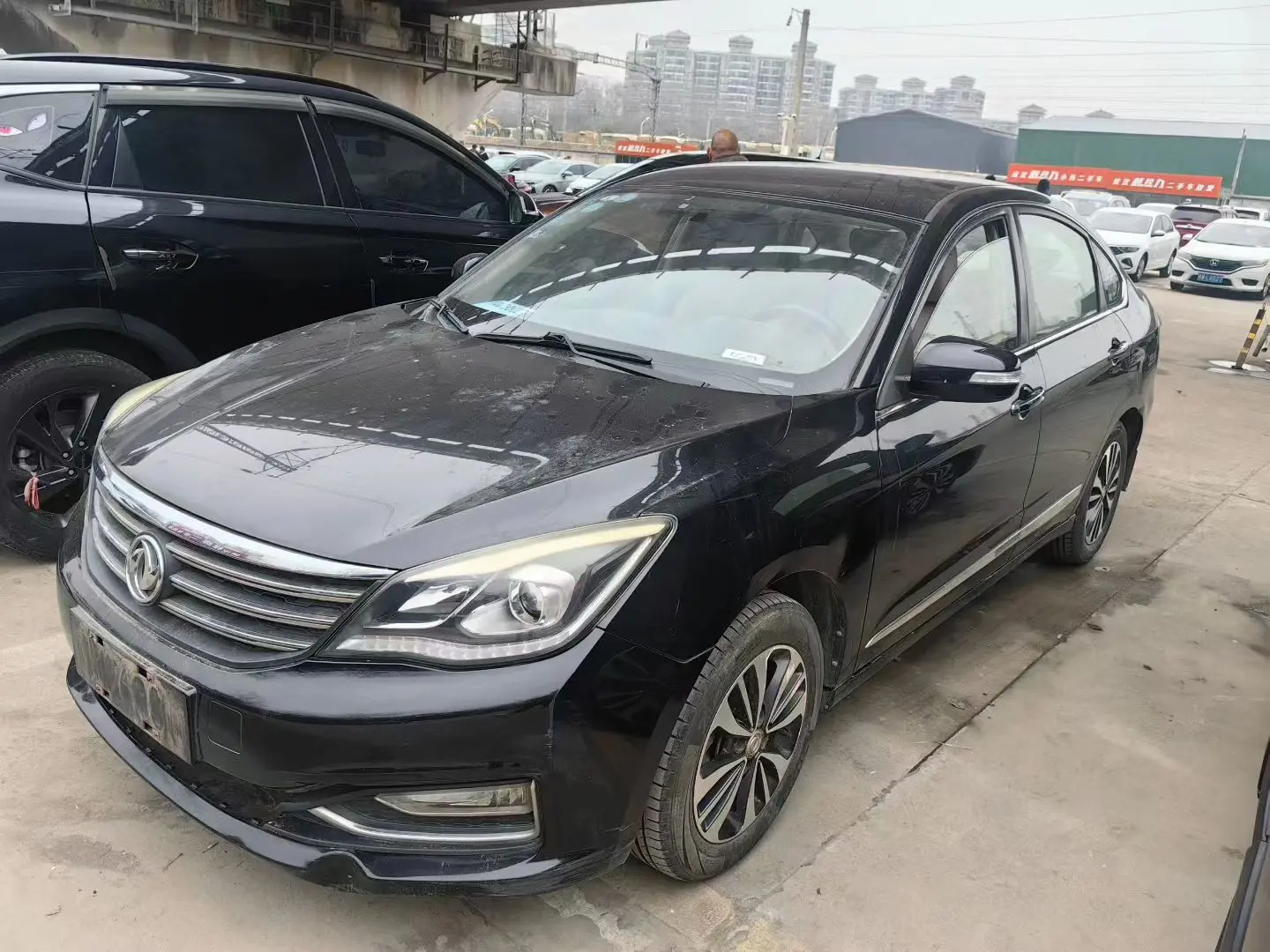 Dongfeng Fengshen A60  из Китая