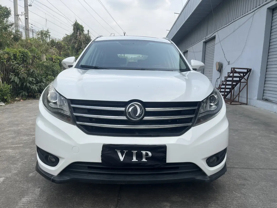 Dongfeng Fengon 580  из Китая