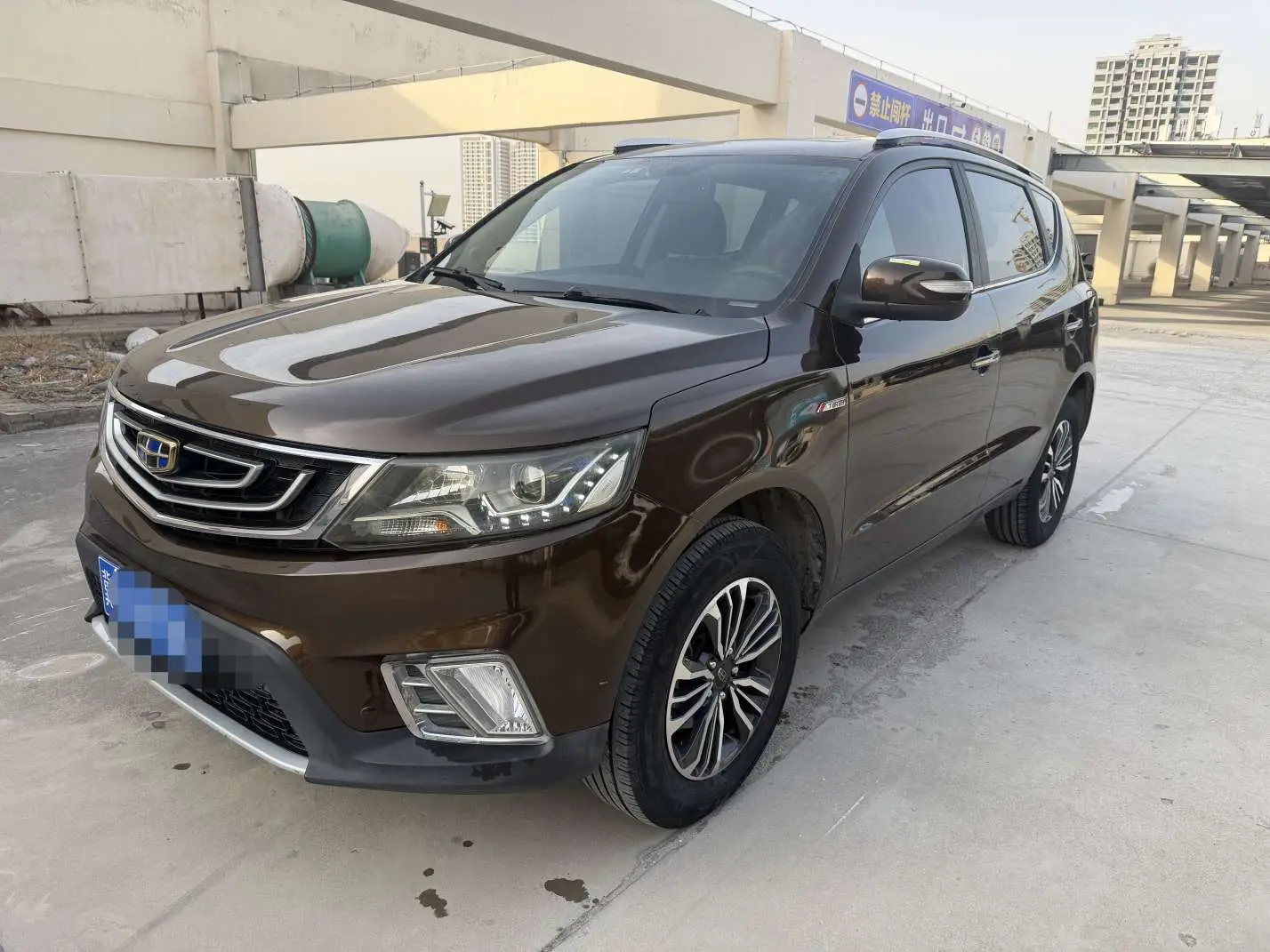 Geely Vision X6  из Китая