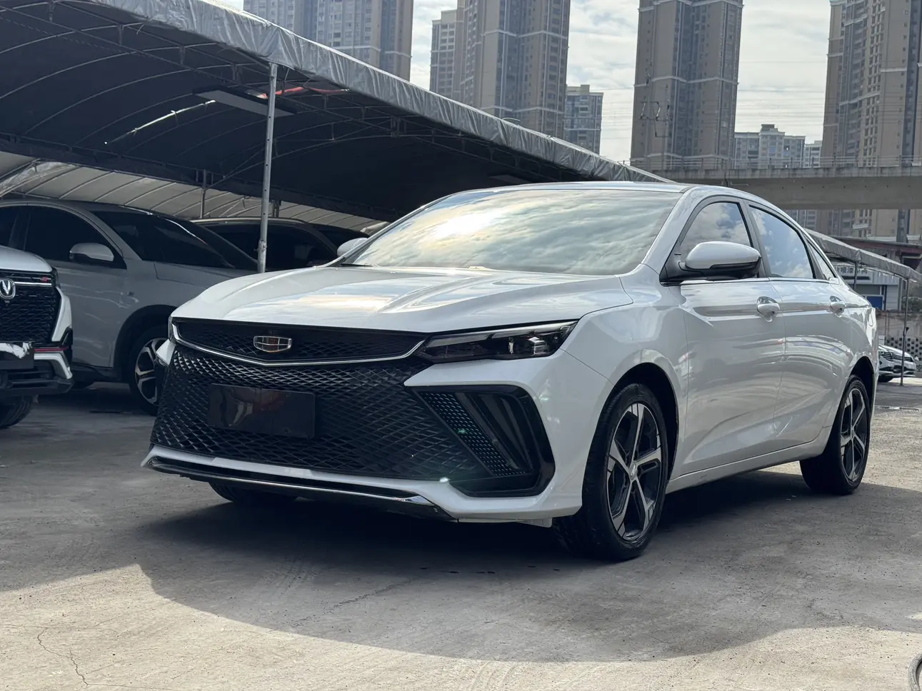 Geely Emgrand L  из Китая