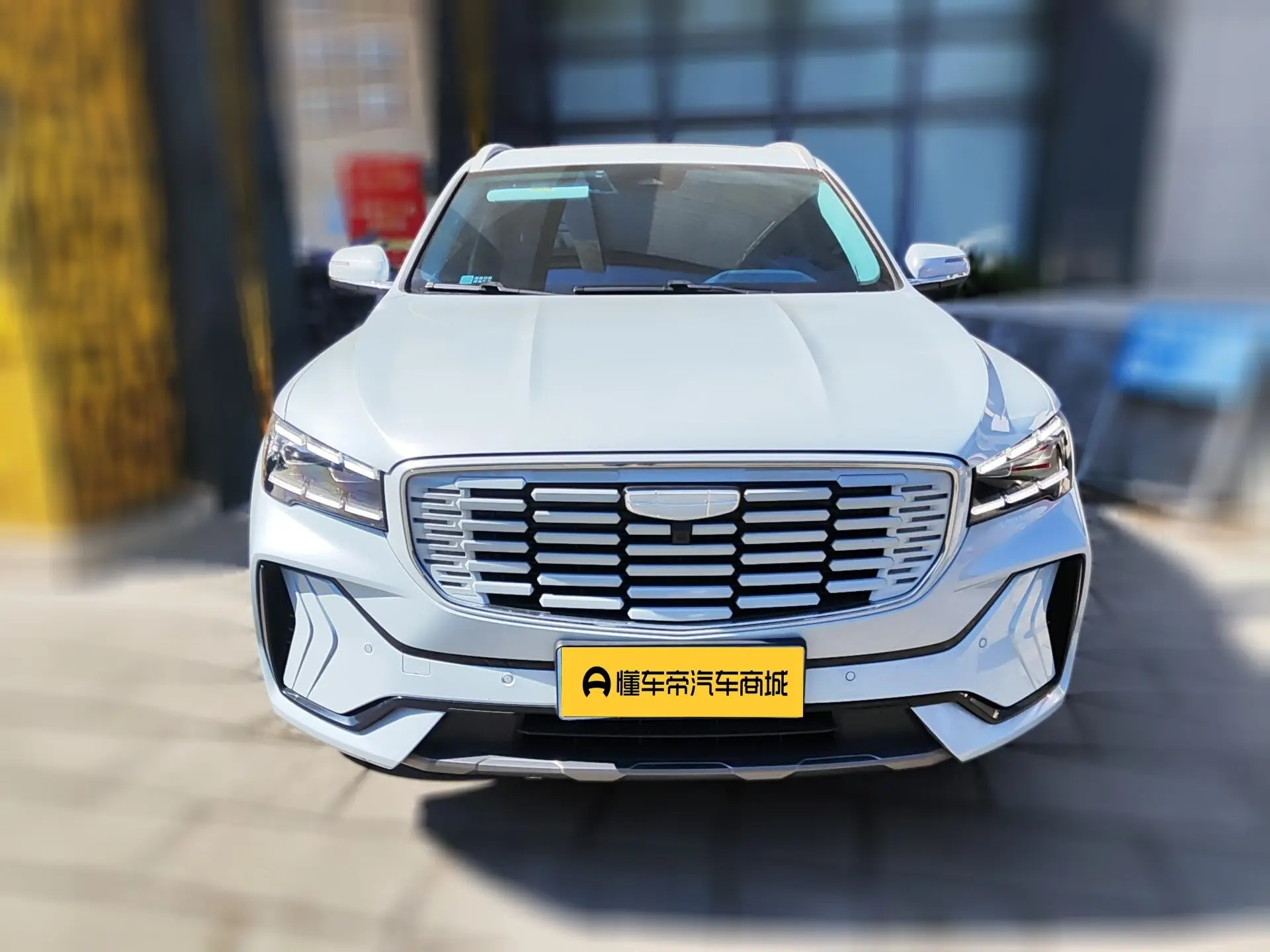 Geely Monjaro (Xingyue L)  из Китая