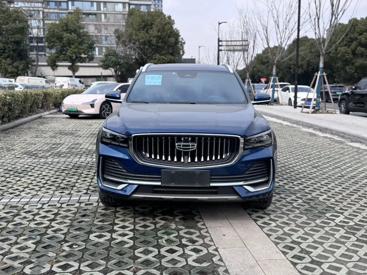 Geely Monjaro (Xingyue L)  из Китая