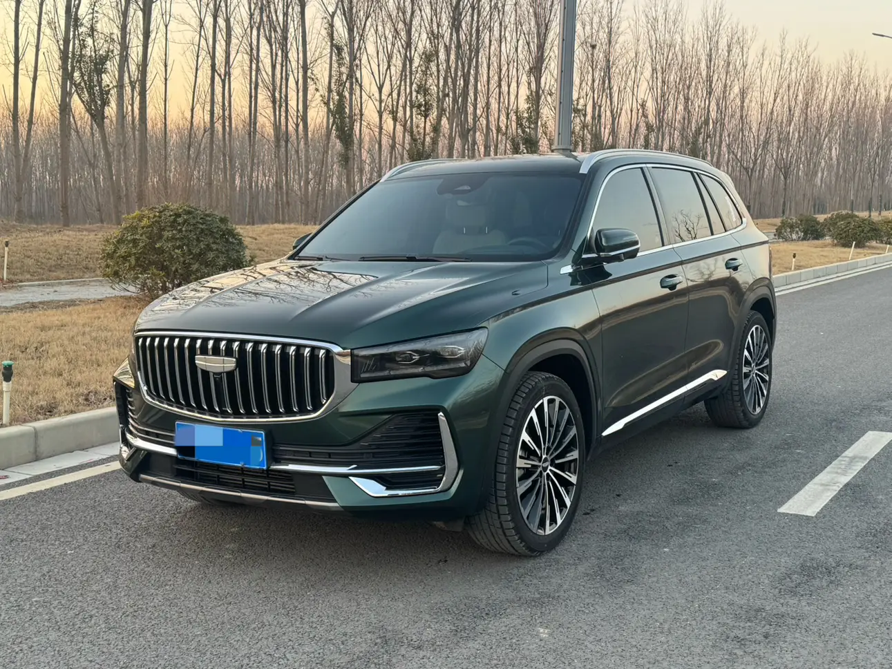 Geely Monjaro (Xingyue L)  из Китая