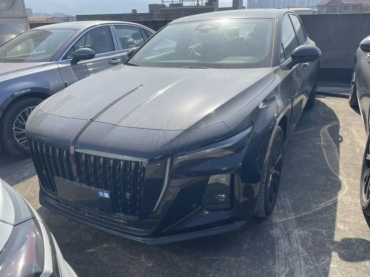 Hongqi H5  из Китая