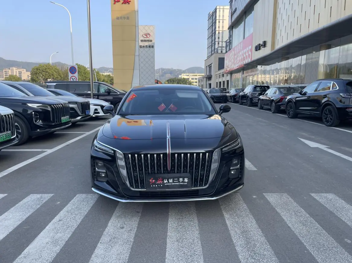 Hongqi H5  из Китая