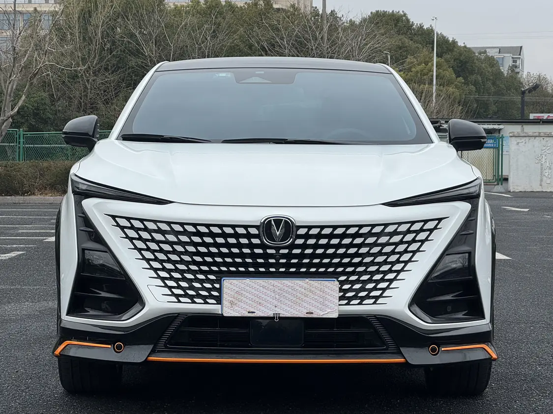 Changan UNI-T  из Китая