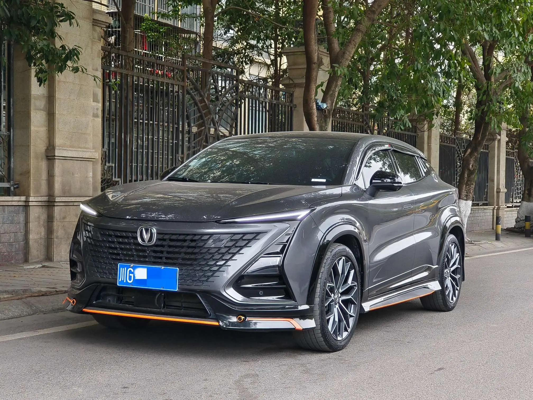 Changan UNI-T  из Китая