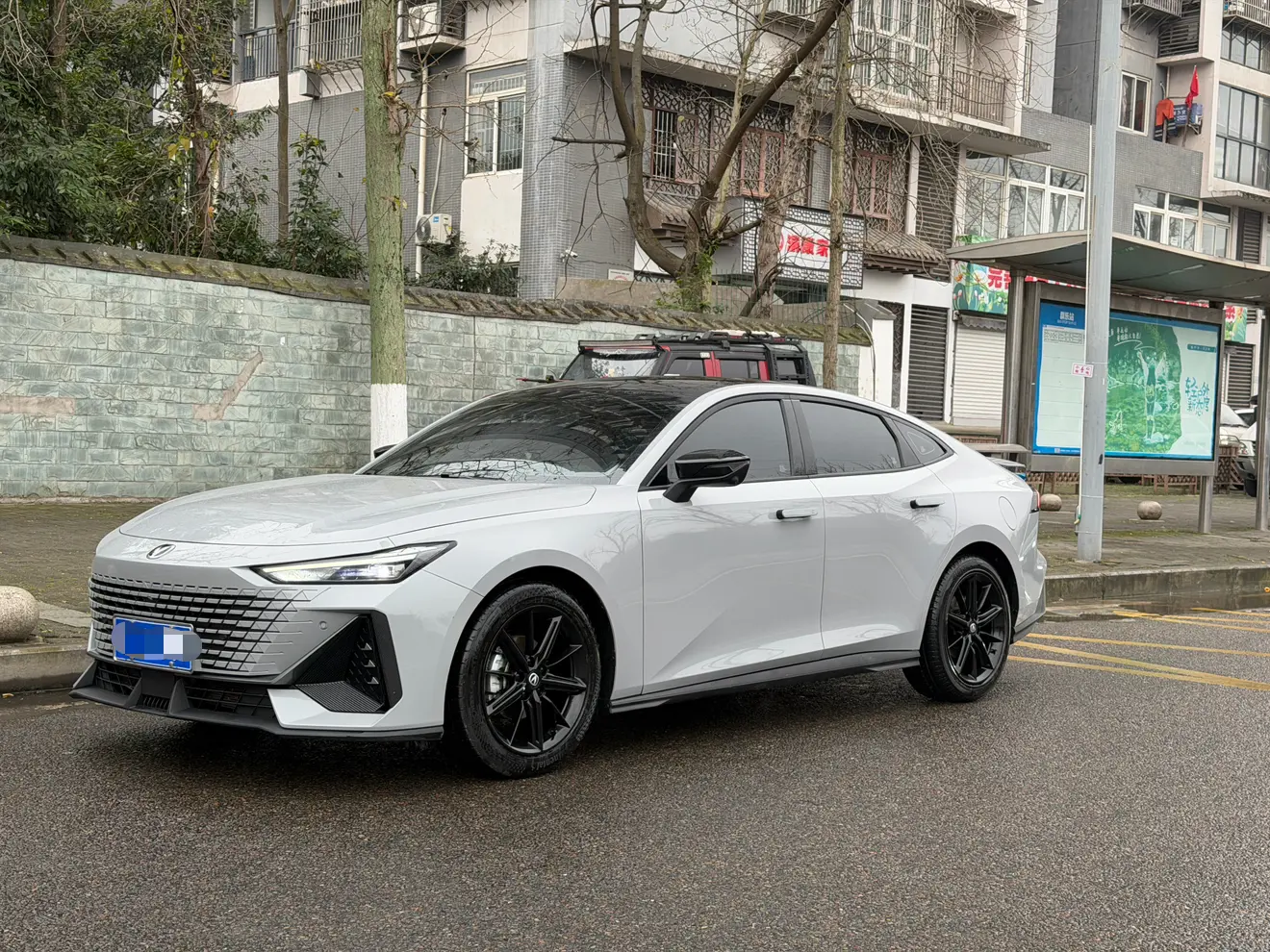 Changan UNI-V  из Китая