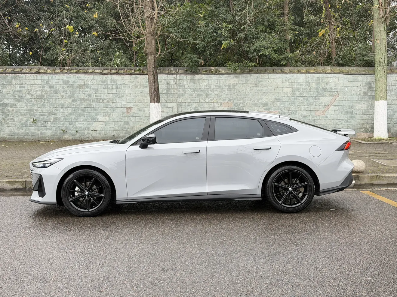 Changan UNI-V  из Китая