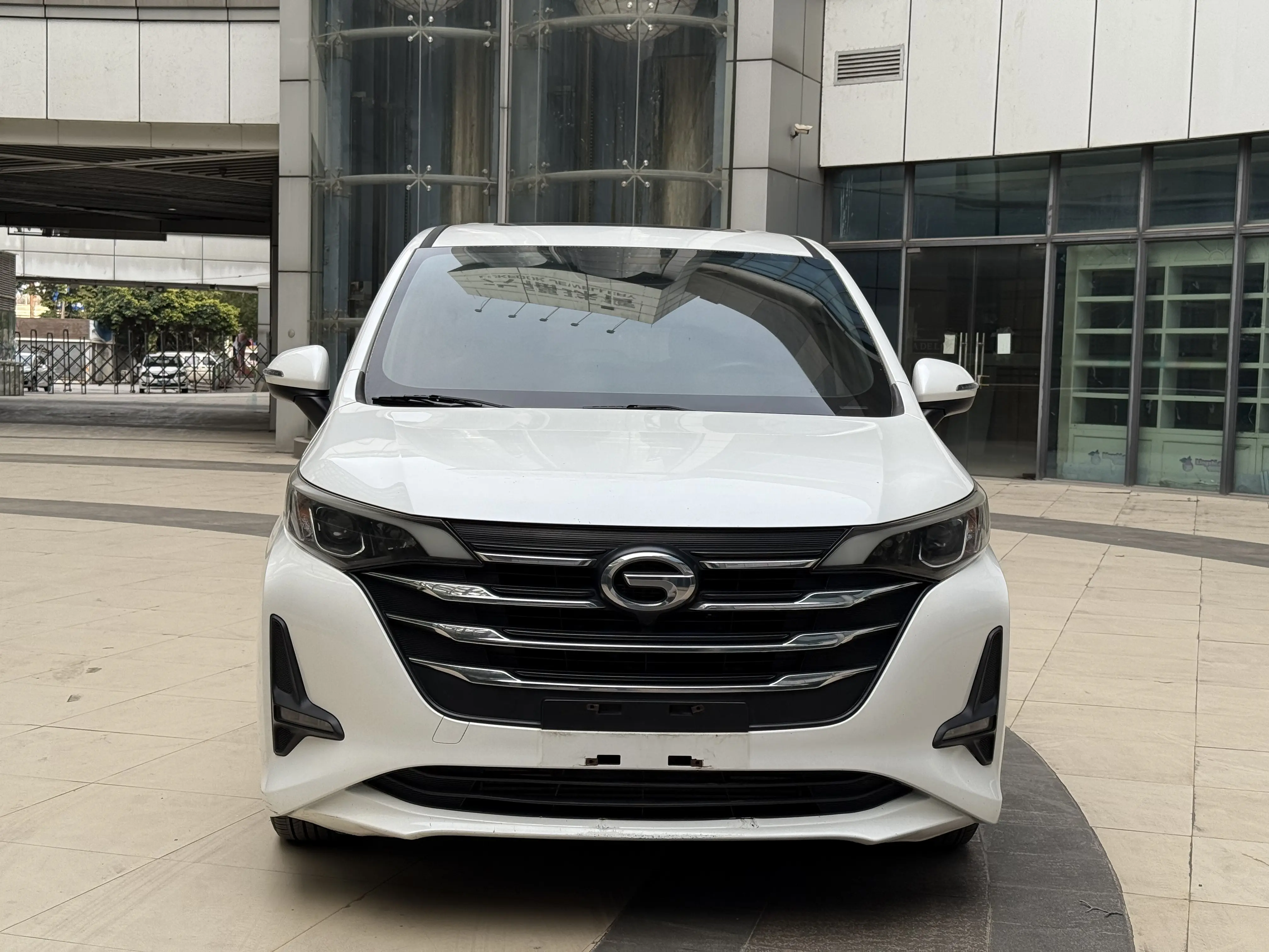 GAC Trumpchi M6  из Китая
