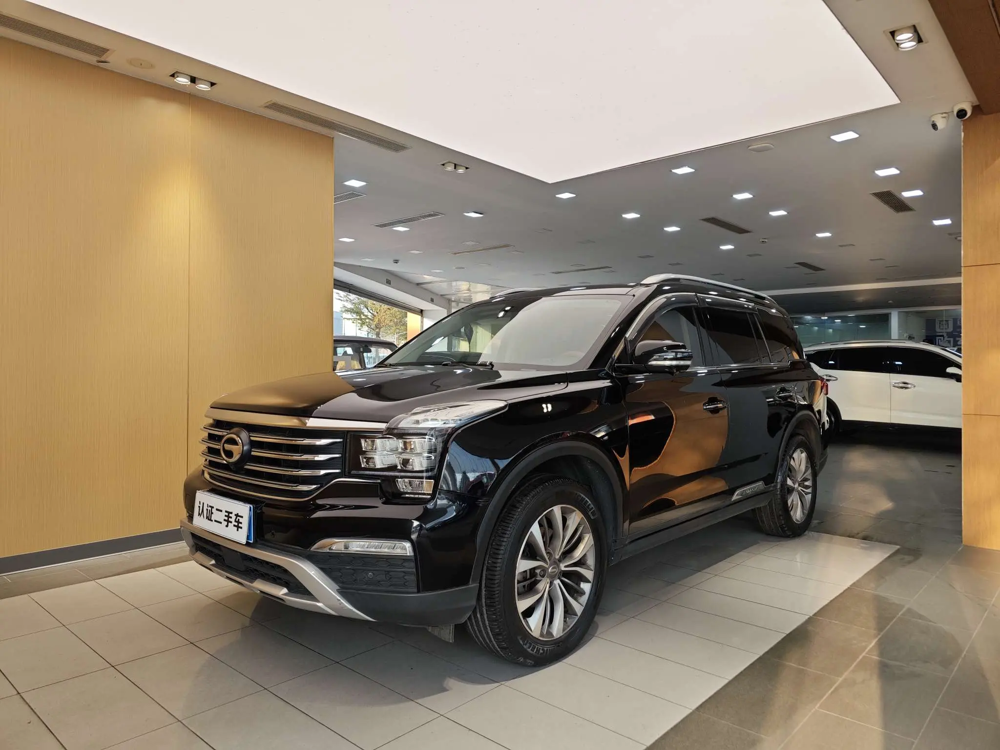 GAC Trumpchi GS8  из Китая