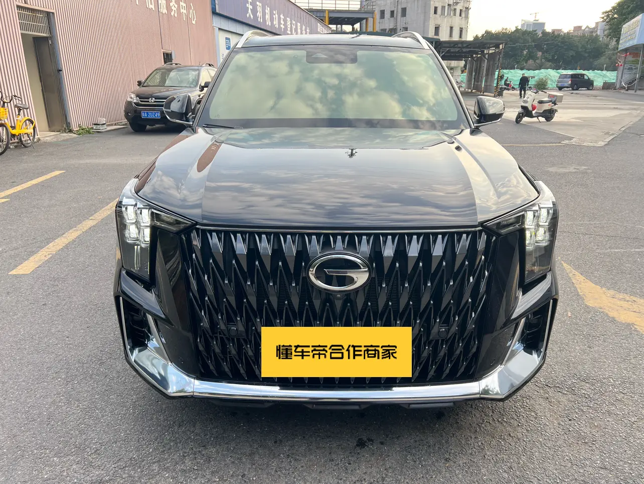 GAC Trumpchi GS8  из Китая