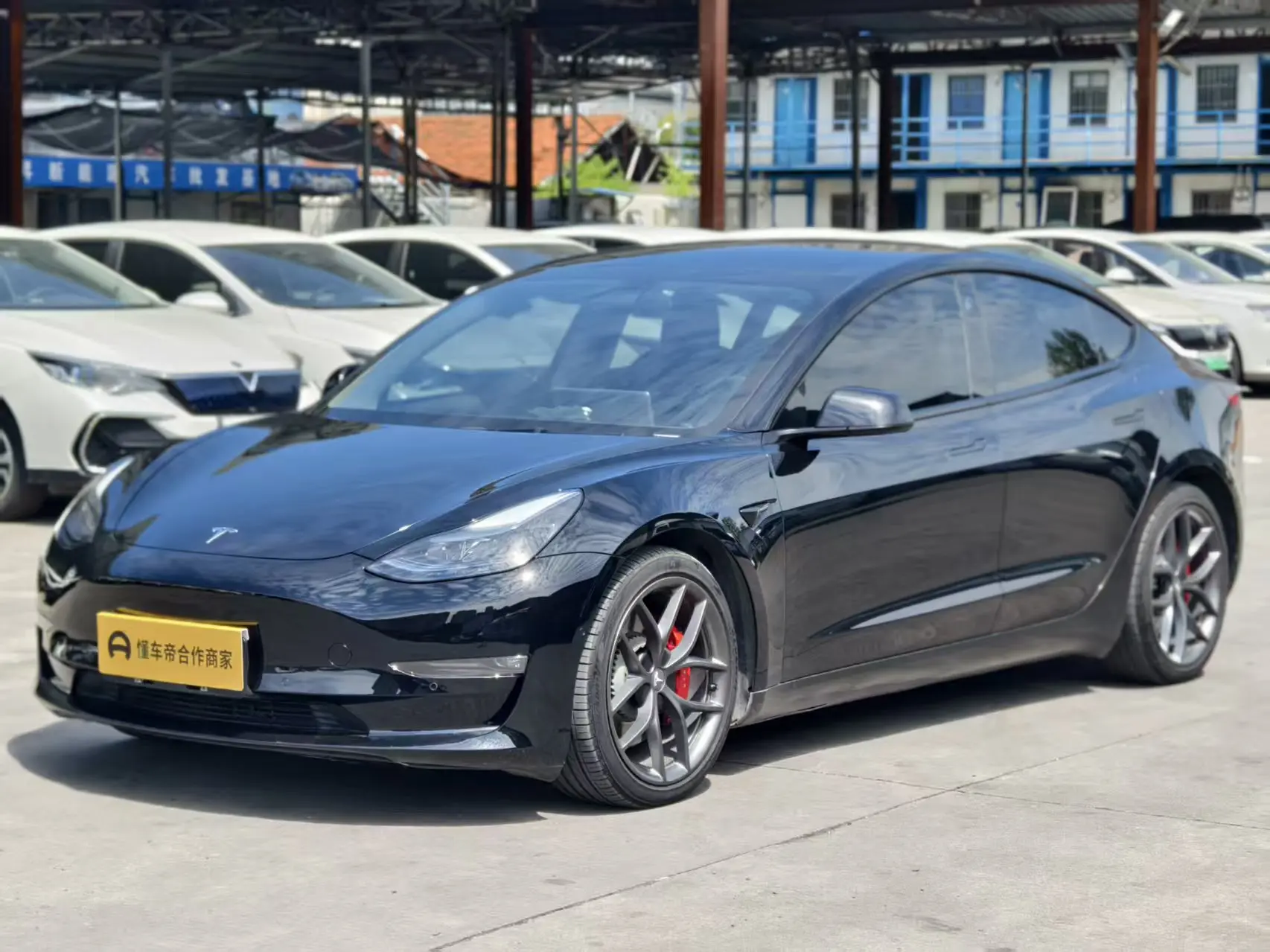 Tesla Model 3  из Китая