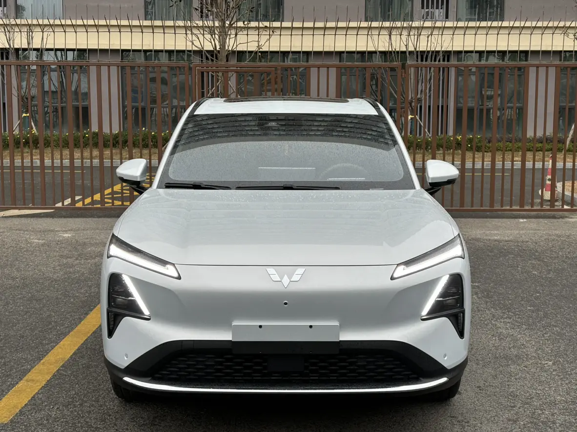 Wuling Starlight S EV  из Китая