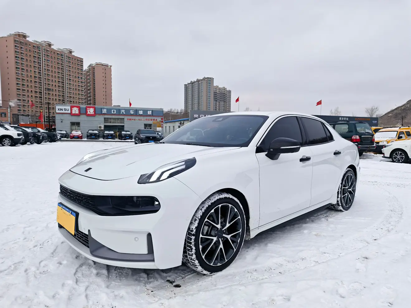 Lynk & Co 03
