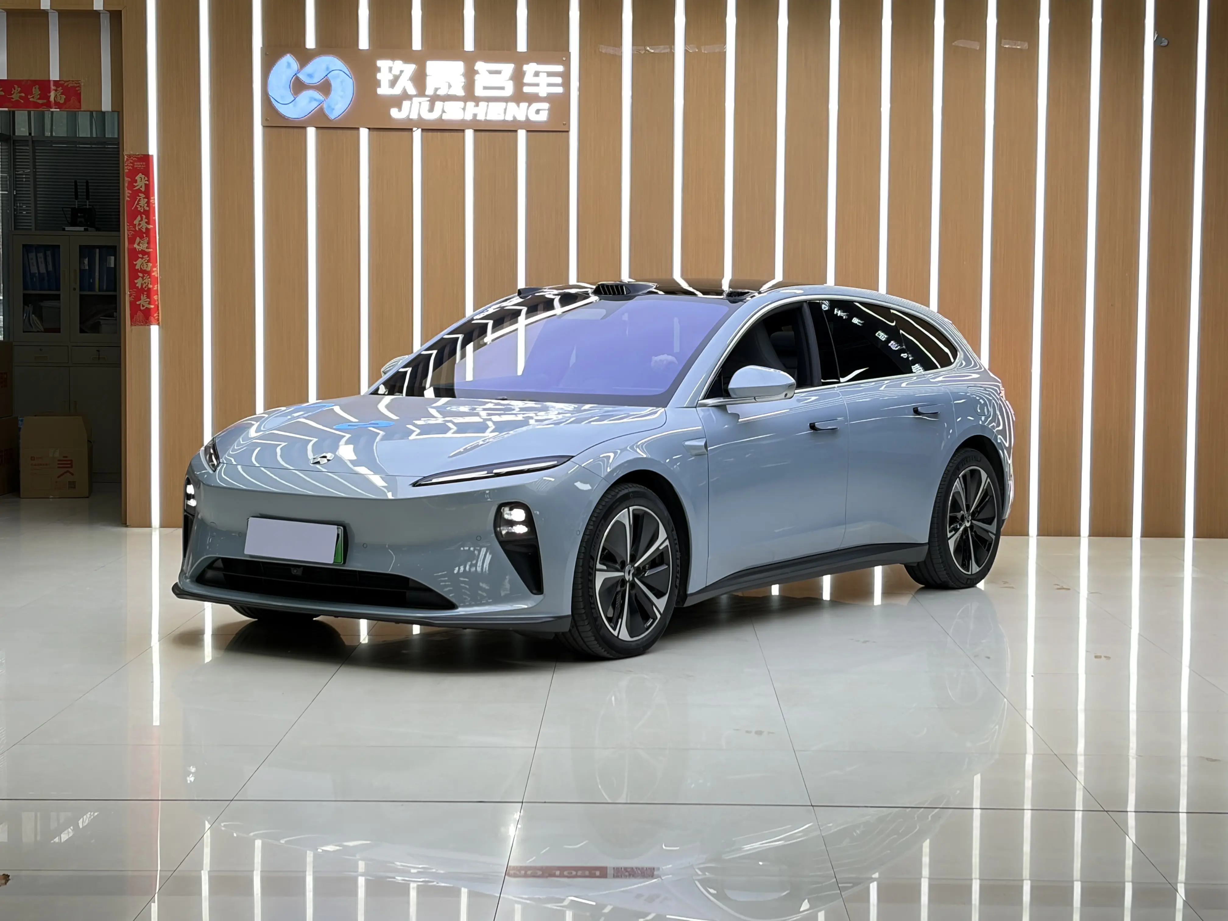 NIO ET5T  из Китая