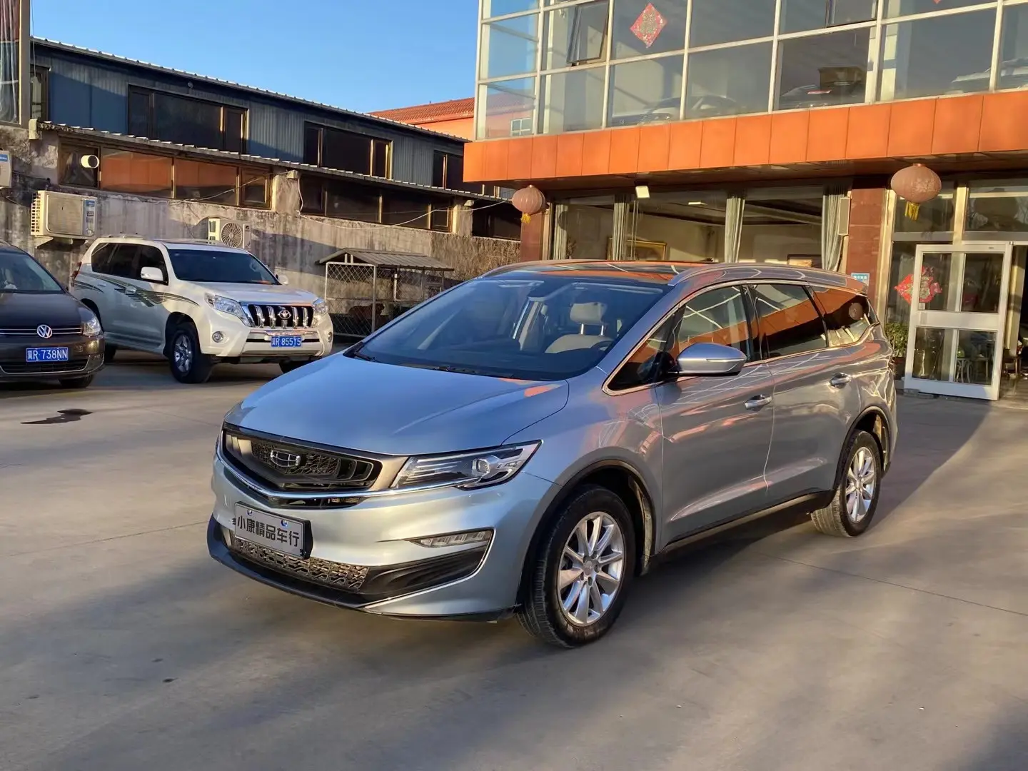 Geely Jiaji  из Китая