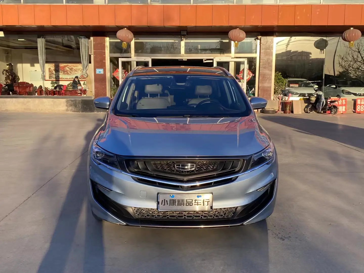 Geely Jiaji  из Китая