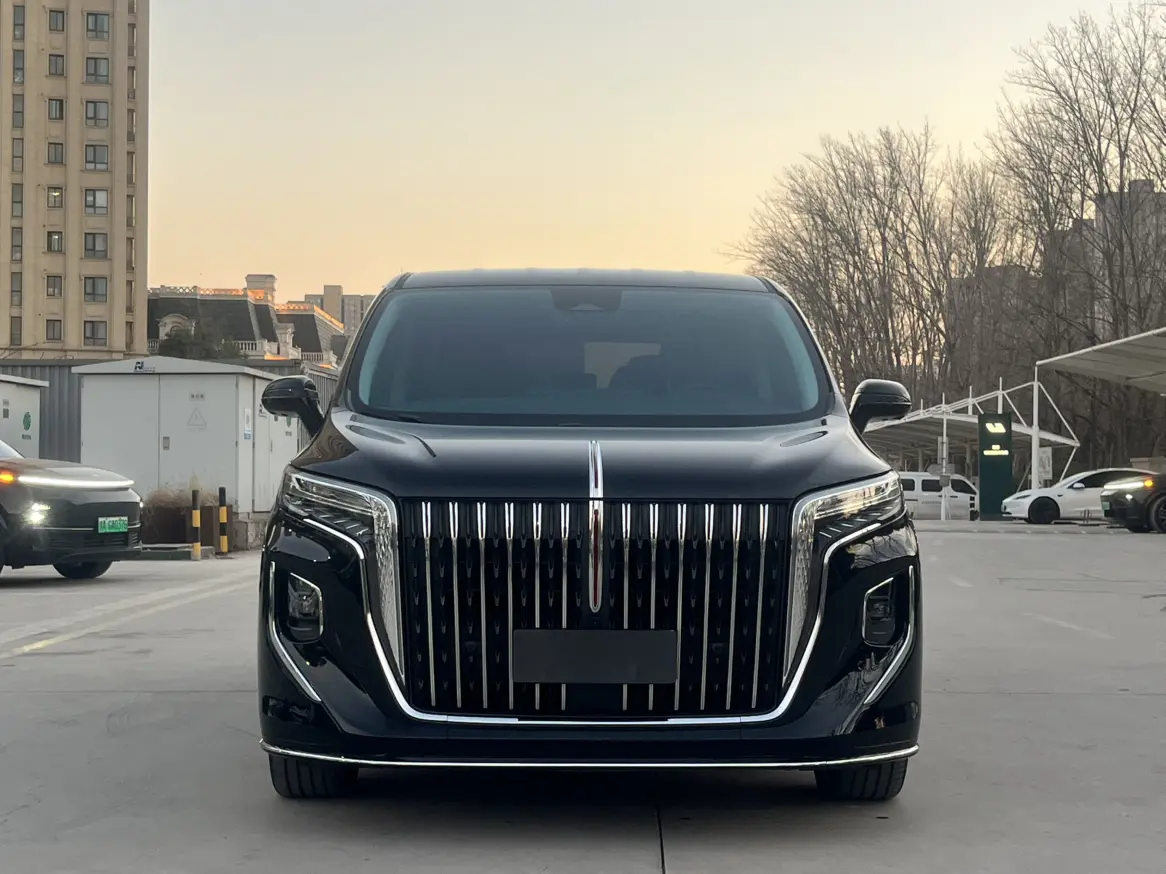Hongqi HQ9  из Китая