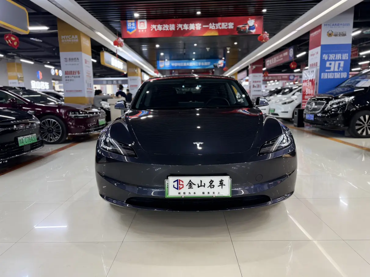 Tesla Model 3  из Китая