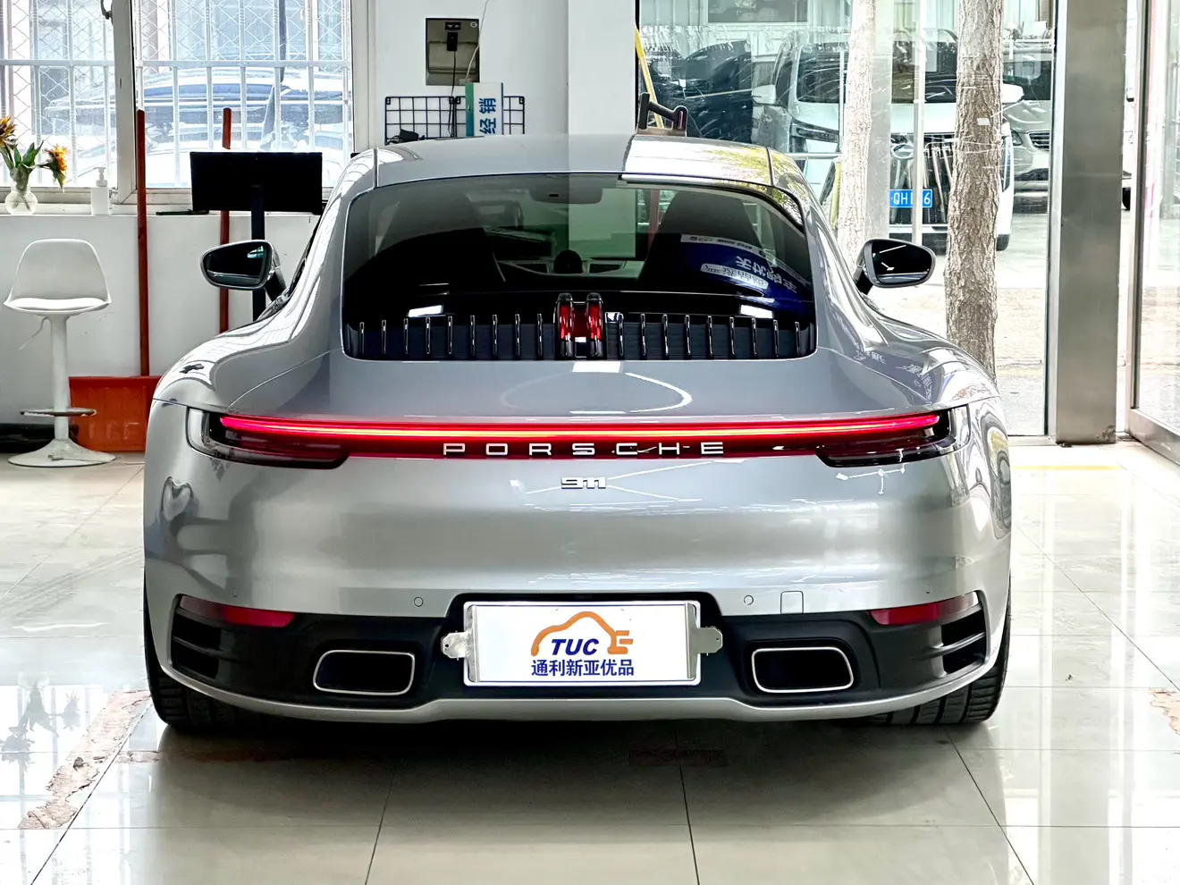 Porsche 911